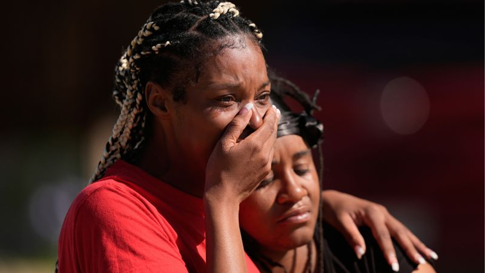 গুলি করে ৮ শিশুকে হত্যা, সাতজনই নিজের সন্তান!