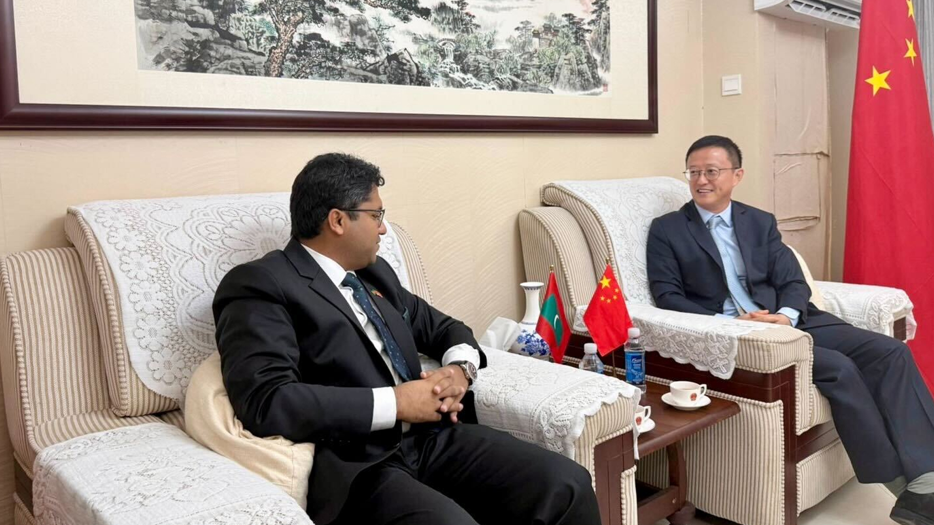 আঞ্চলিক শান্তি ও উন্নয়নে প্রতিশ্রুতি পুনর্ব্যক্ত বাংলাদেশ ও চীনের