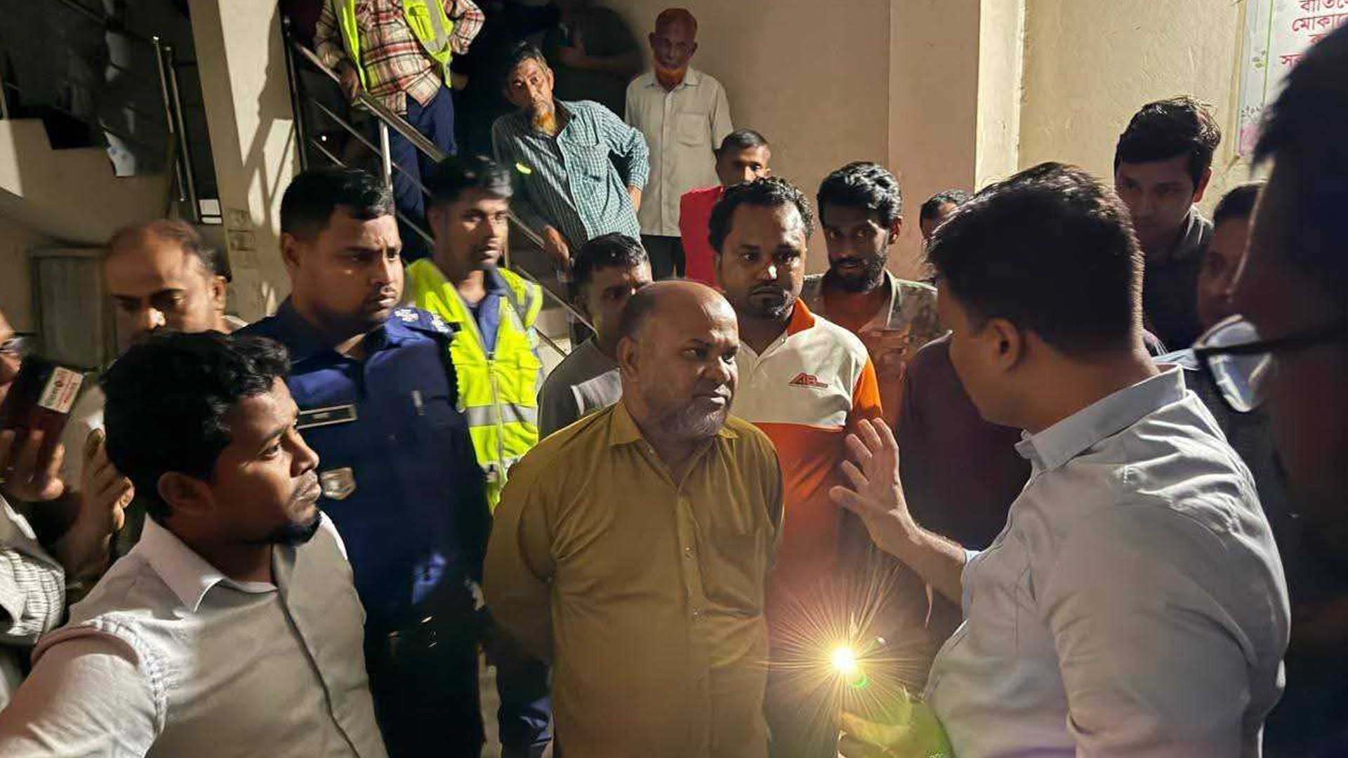 বাসায় মজুত করা জ্বালানি তেল থেকে হঠাৎ অগ্নিকাণ্ড, মজুতকারীর জেল