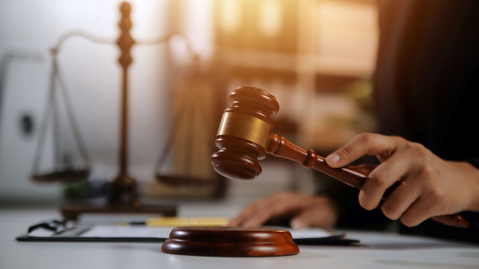 মালয়েশিয়ায় বিশাল জরিমানার মুখে বাংলাদেশি ম্যানেজার