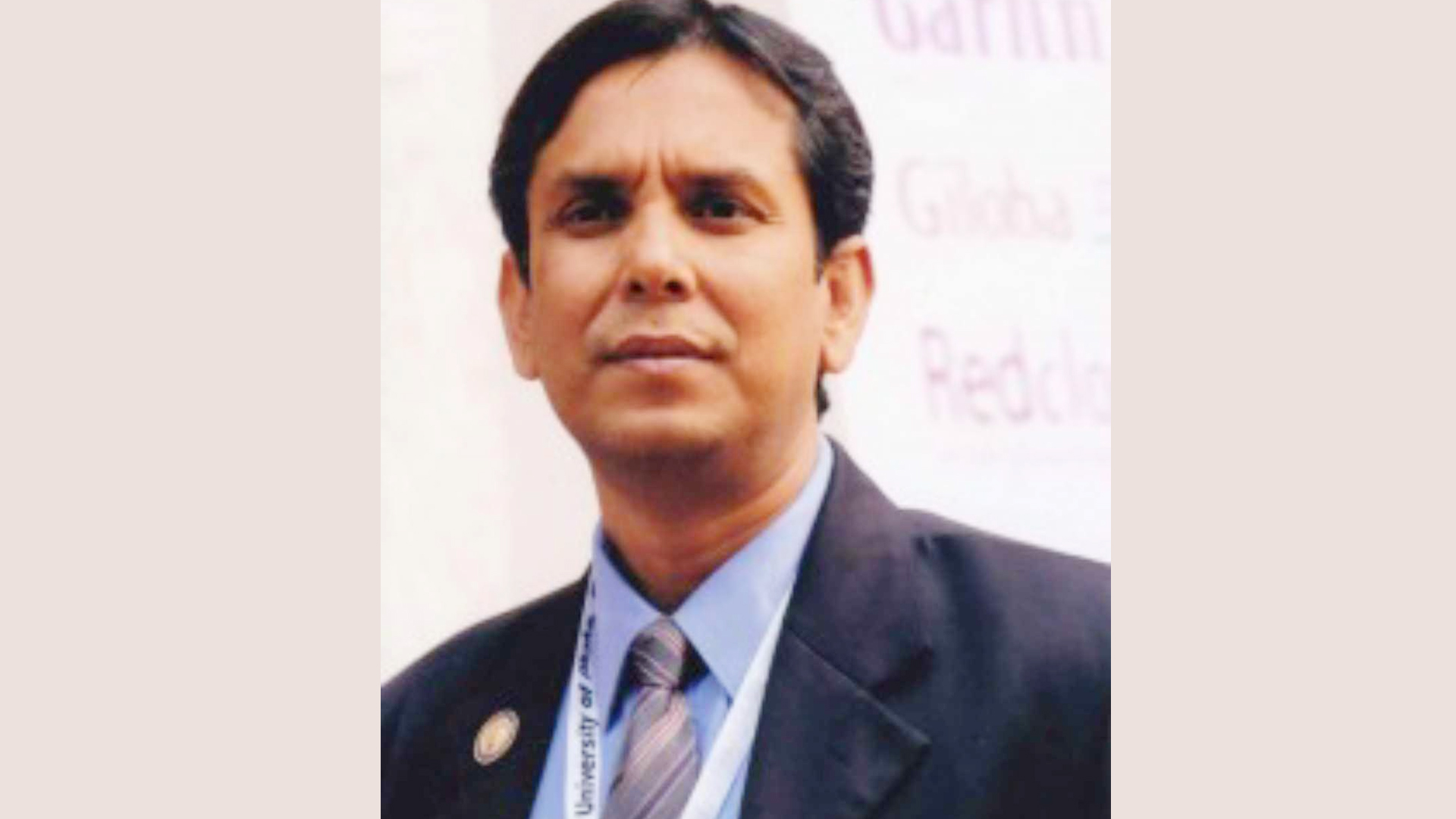 Yetuk ajoyib ayol kamerada yechindi Yetuk ajoyib ayol kamerada yechindi