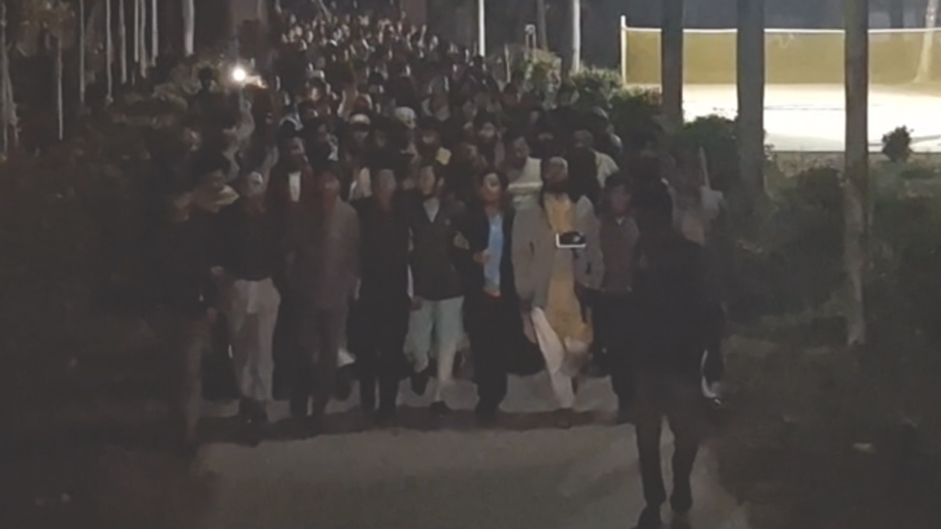 জামায়াত নেতা হত্যার প্রতিবাদে চবিতে শিবিরের বিক্ষোভ