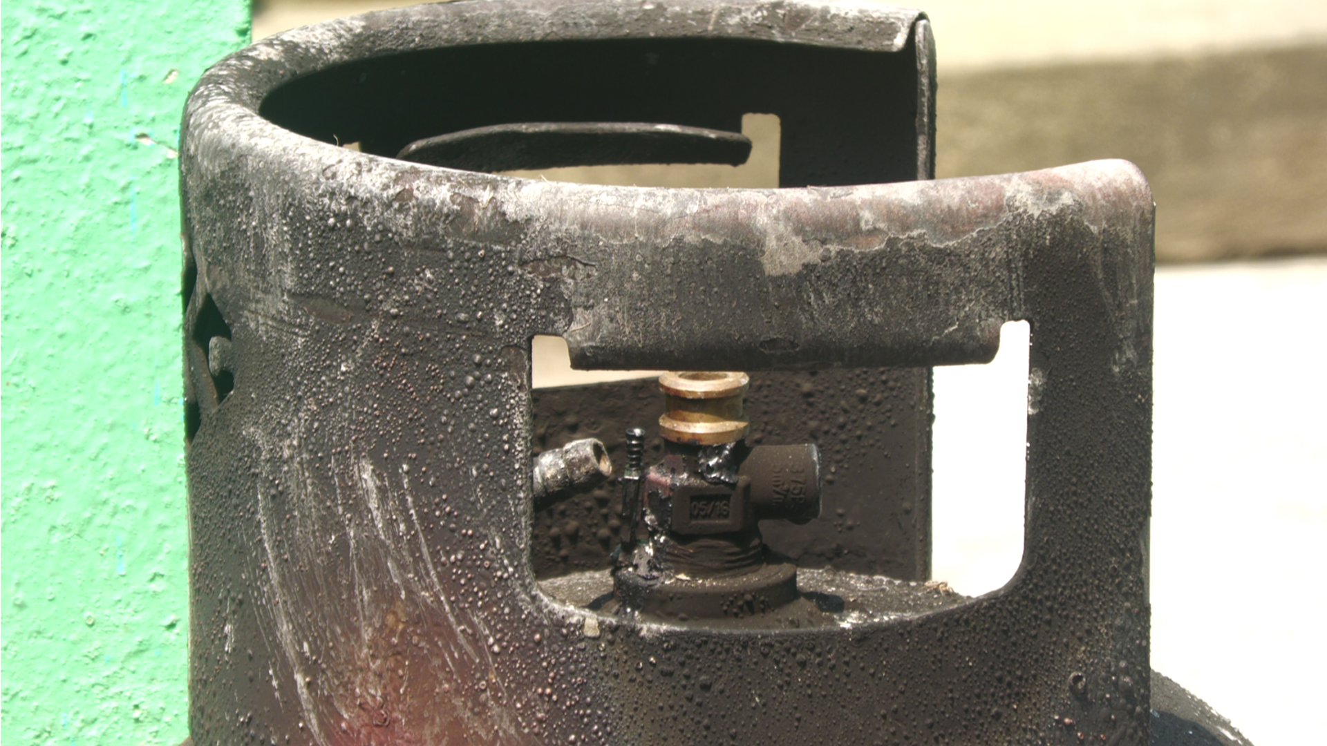 সাতক্ষীরায় সিলিন্ডারের পাইপ লিকেজে দগ্ধ ৩