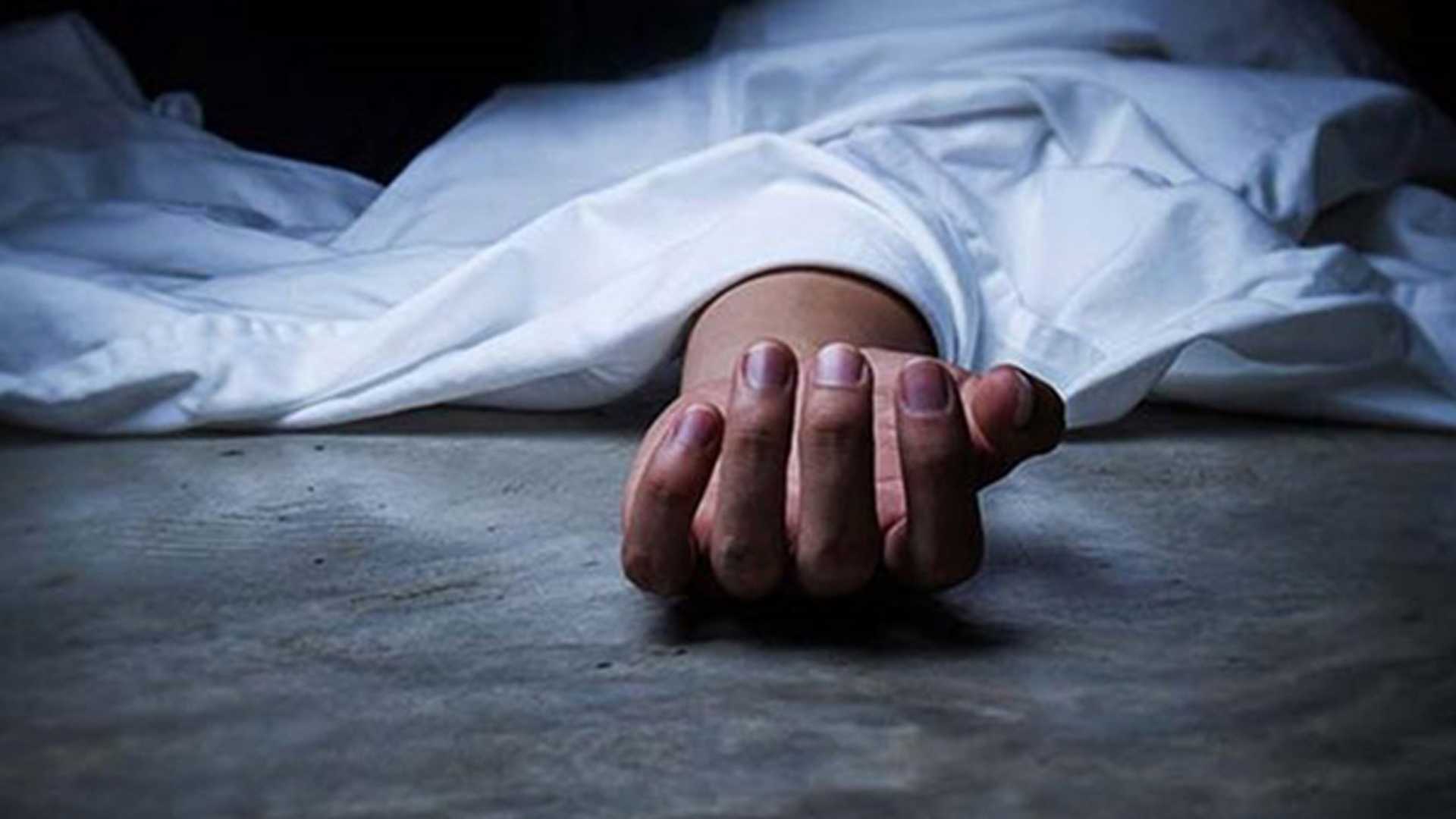 ট্রাকের ধাক্কায় মোটরসাইকেলে আগুন, প্রাণ গেল এনজিও কর্মীর