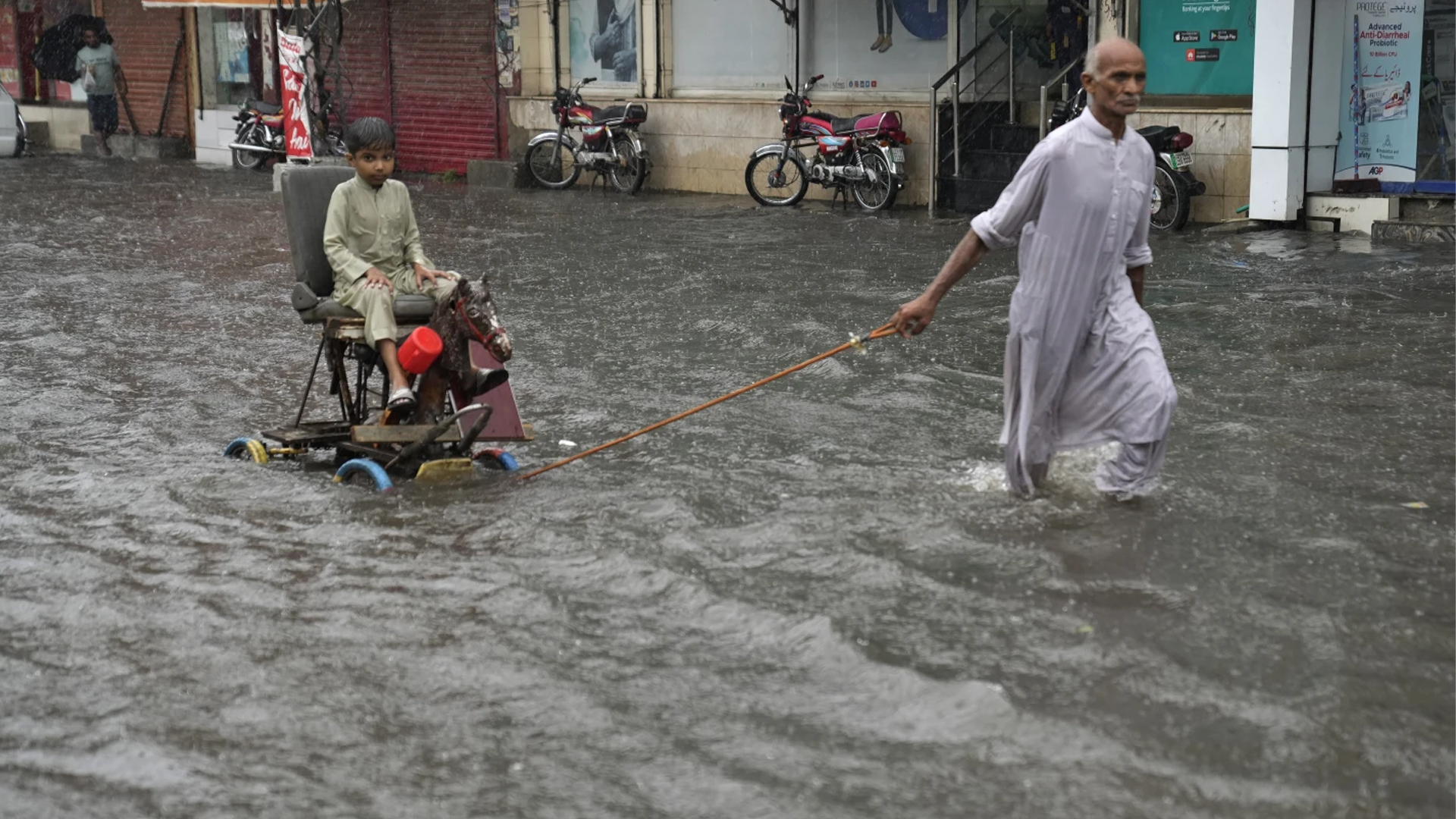 Pakistan monsoon rains kill 63 in 24 hours
