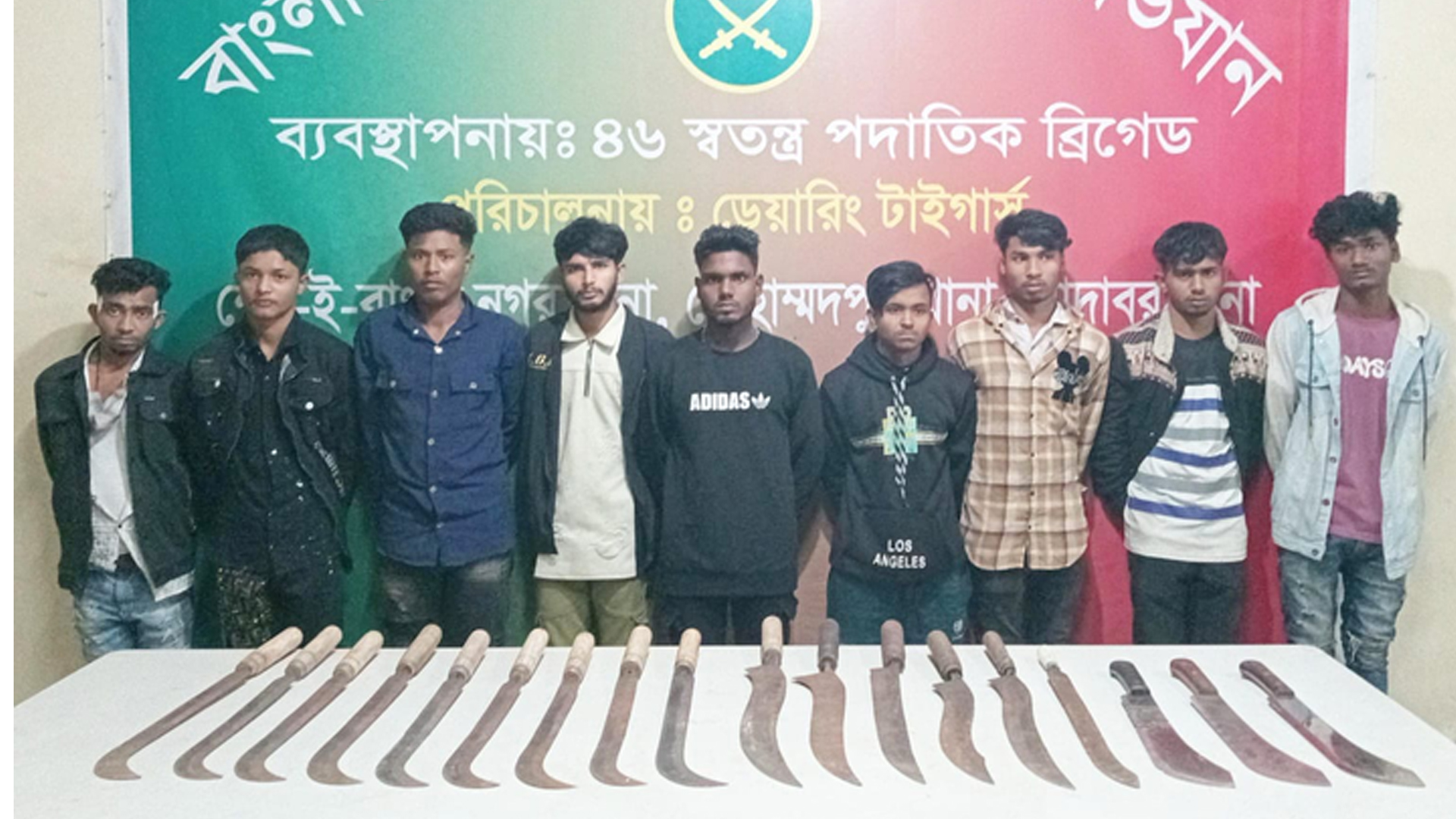 মধ্যরাতে সেনা অ্যাকশন: ‘ক্যানসার গলি’র ৯ কিশোর সন্ত্রাসী খাঁচায় বন্দি!