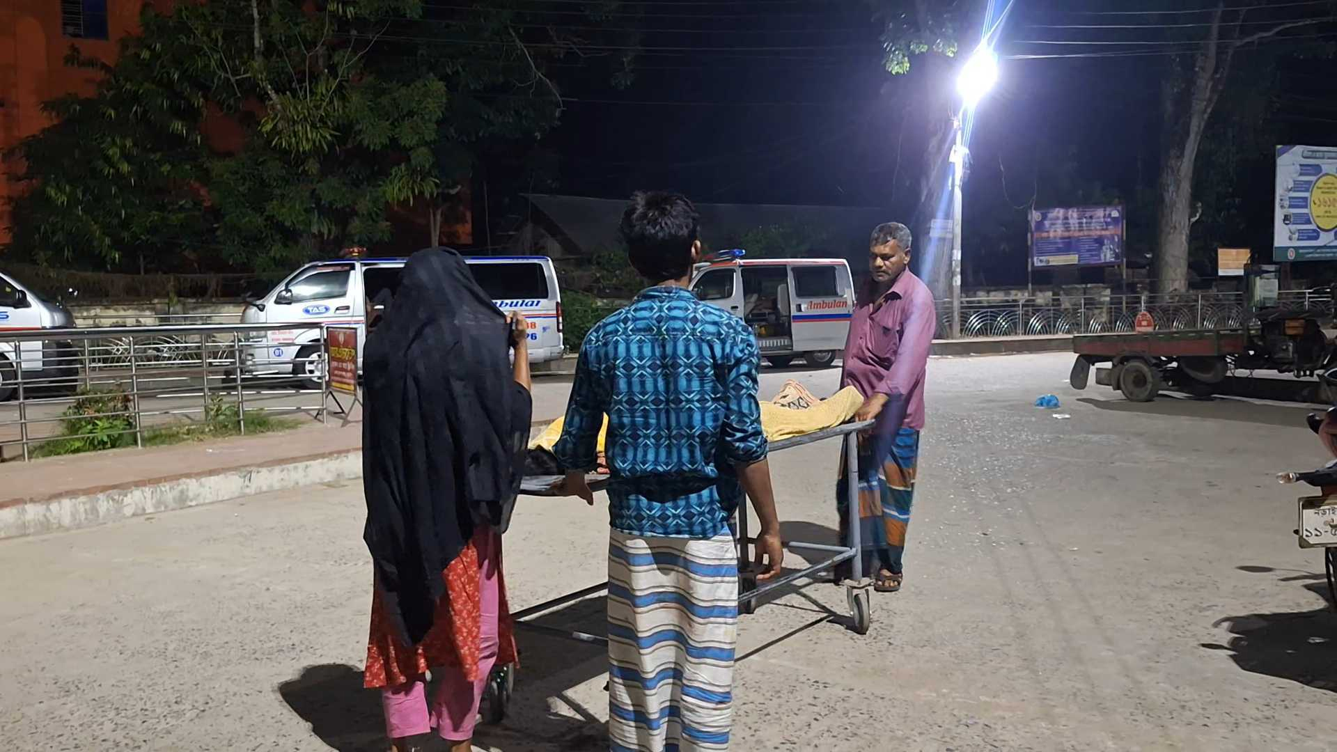 নড়াইলে বেড়াতে গিয়ে স্ত্রীকে কুপিয়ে হত্যা, স্বামী গ্রেফতার