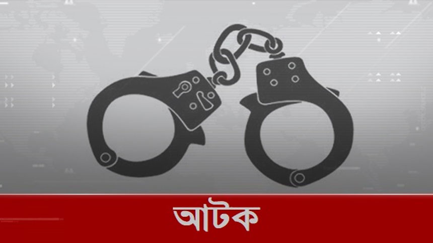 সুবর্ণচরে মধ্যরাতে পাচারকালে ট্রলার ও ৪০০ বস্তা সারসহ আটক ৩