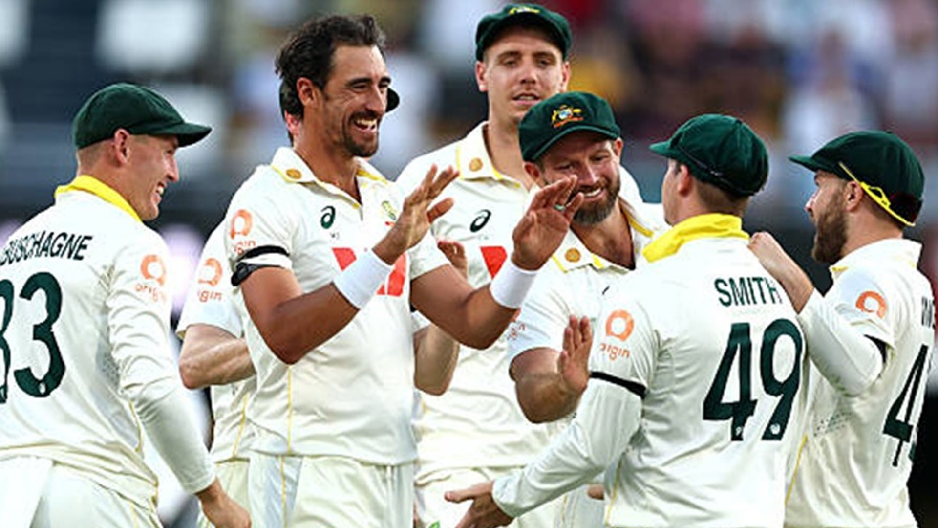 অ্যাডিলেড টেস্টে কেন কালো আর্মব্যান্ড পড়ে মাঠে নামবে দুই দল?