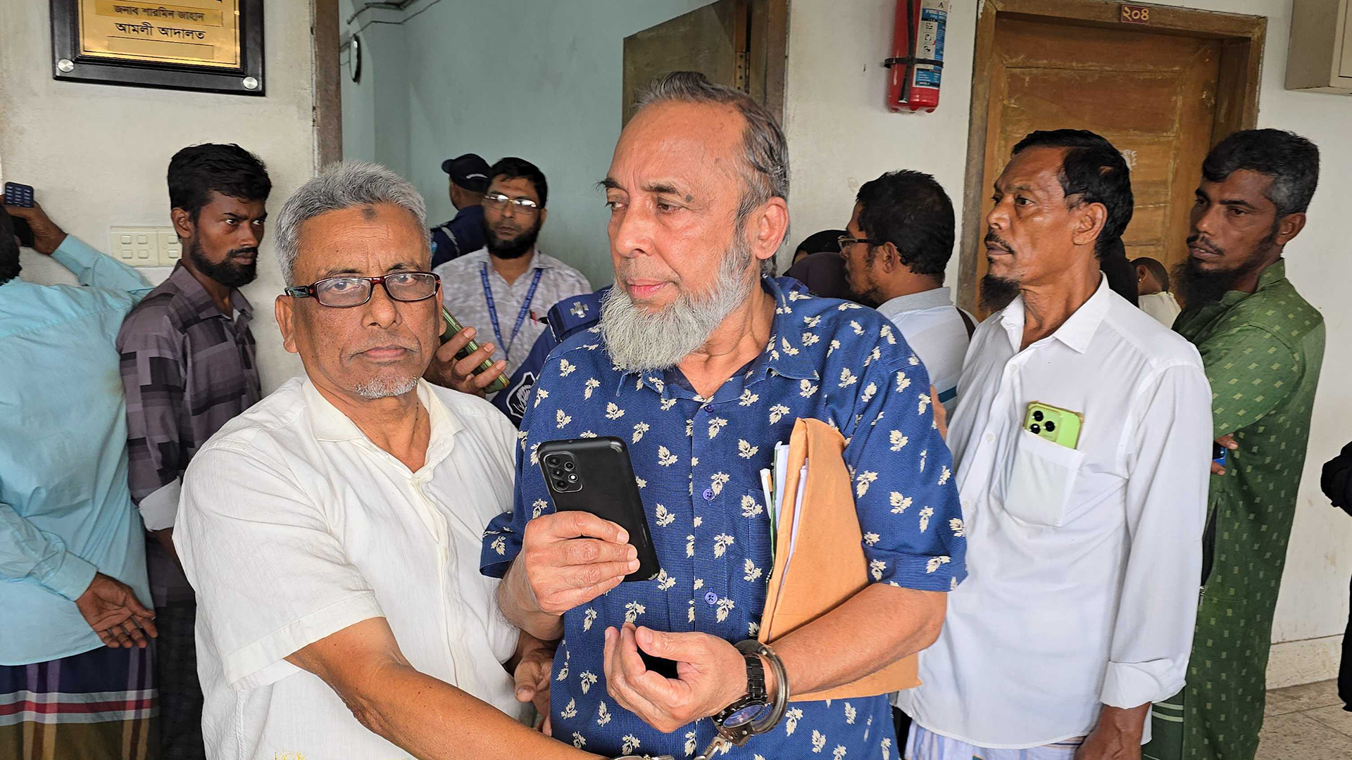 দুর্নীতি মামলায় বাংলাদেশ গ্যাস ফিল্ডের ২ কর্মকর্তা কারাগারে