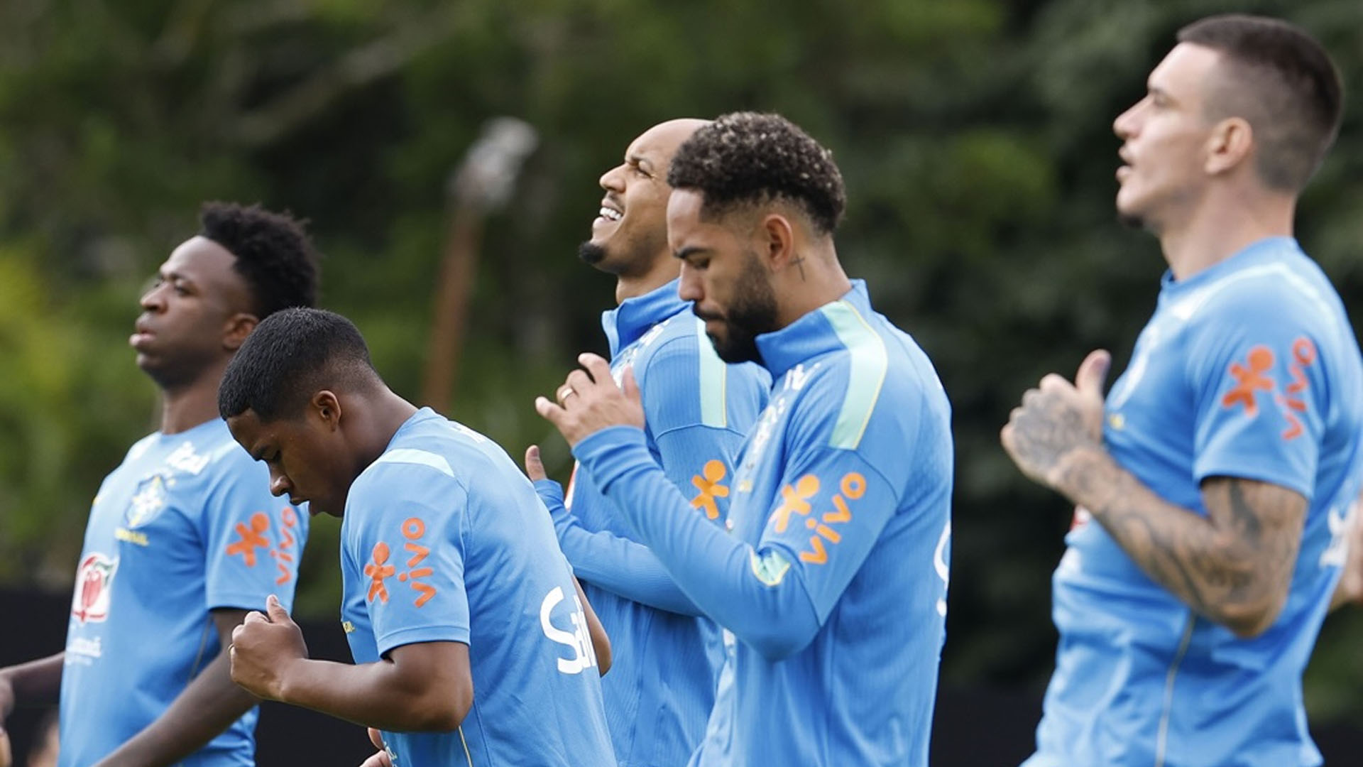 জানা গেল বিশ্বকাপে ব্রাজিলের কে কোন জার্সি পরে খেলবেন