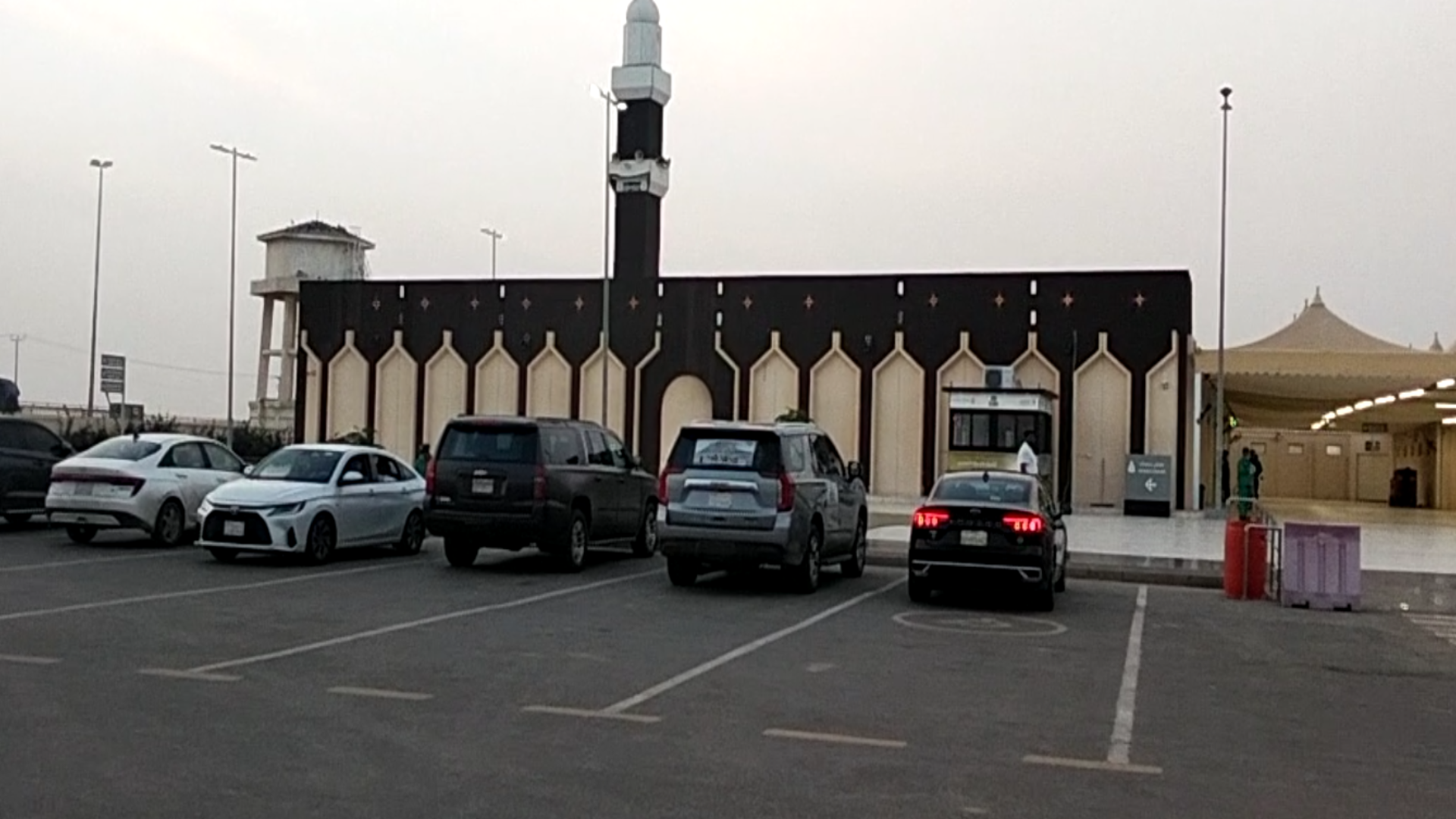 মক্কা প্রবেশের ঐতিহাসিক মিকাত মসজিদে জুহফা