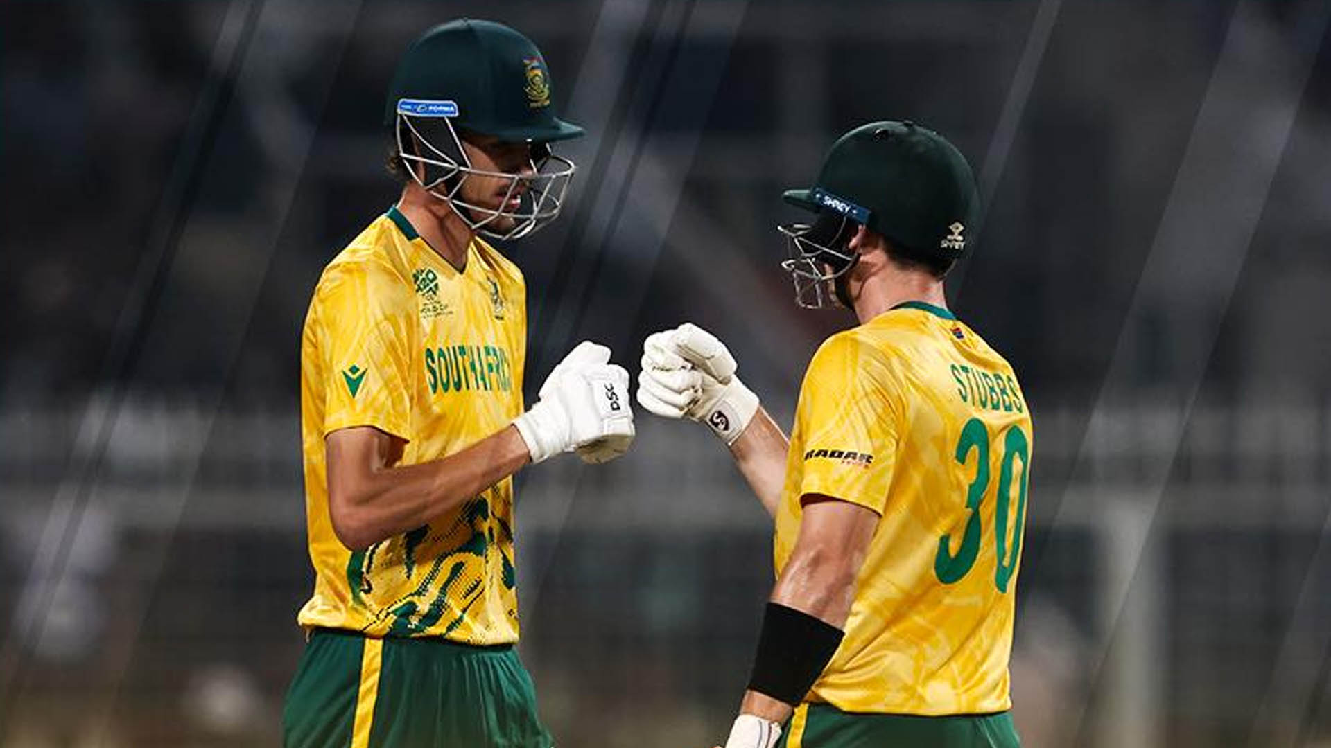 ৭৭ রানে ৫ উইকেট হারানো প্রোটিয়ারা লড়াইয়ের পুঁজি পেল ইয়ানসেন ঝড়ে