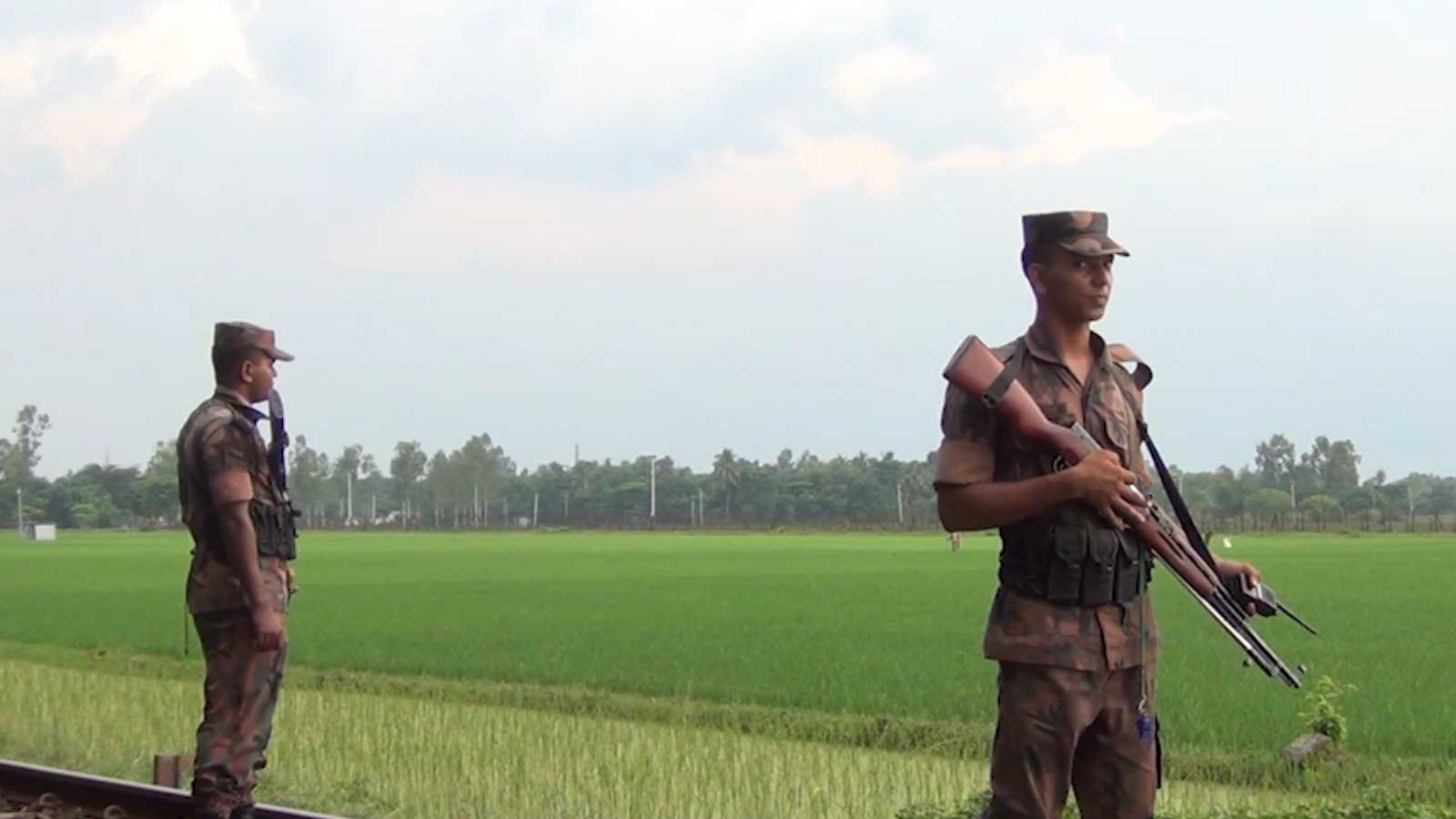 চামড়া পাচার ঠেকাতে হিলি সীমান্তে টহল বাড়িয়েছে বিজিবি