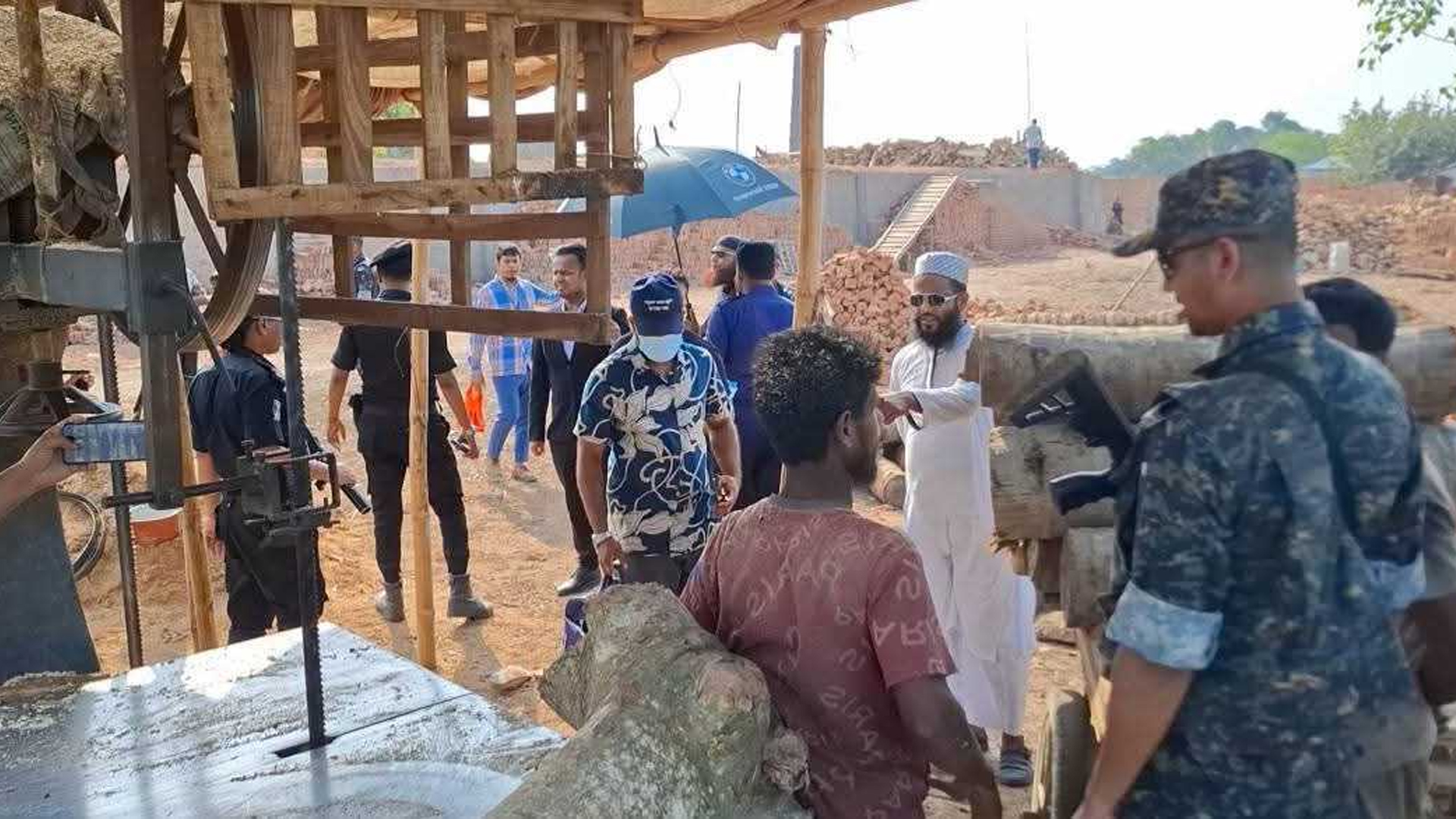 মাদারীপুরে ৫ ইটভাটার বিরুদ্ধে মামলা, জ্বালানি কাঠ জব্দ