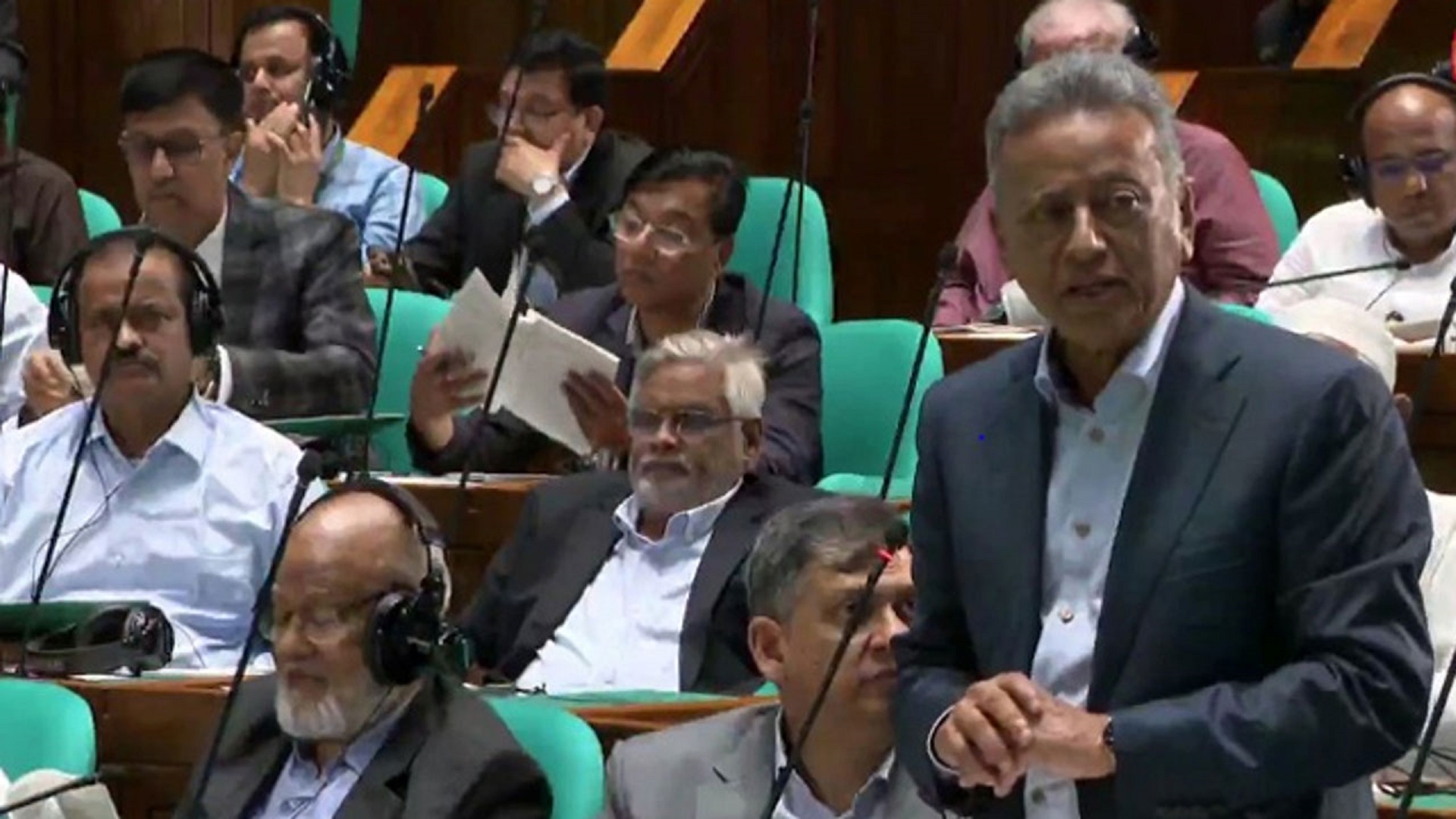 বাংলাদেশকে ট্রিলিয়ন ডলারের অর্থনীতিতে উন্নীতকরণের কাজ চলছে: সংসদে অর্থমন্ত্রী