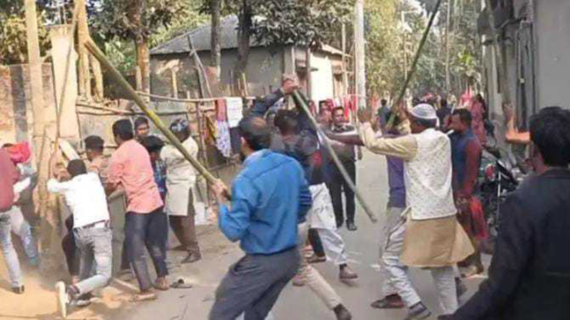 লালমনিরহাটে বিএনপি-জামায়াতের সংঘর্ষ, আহত ১০