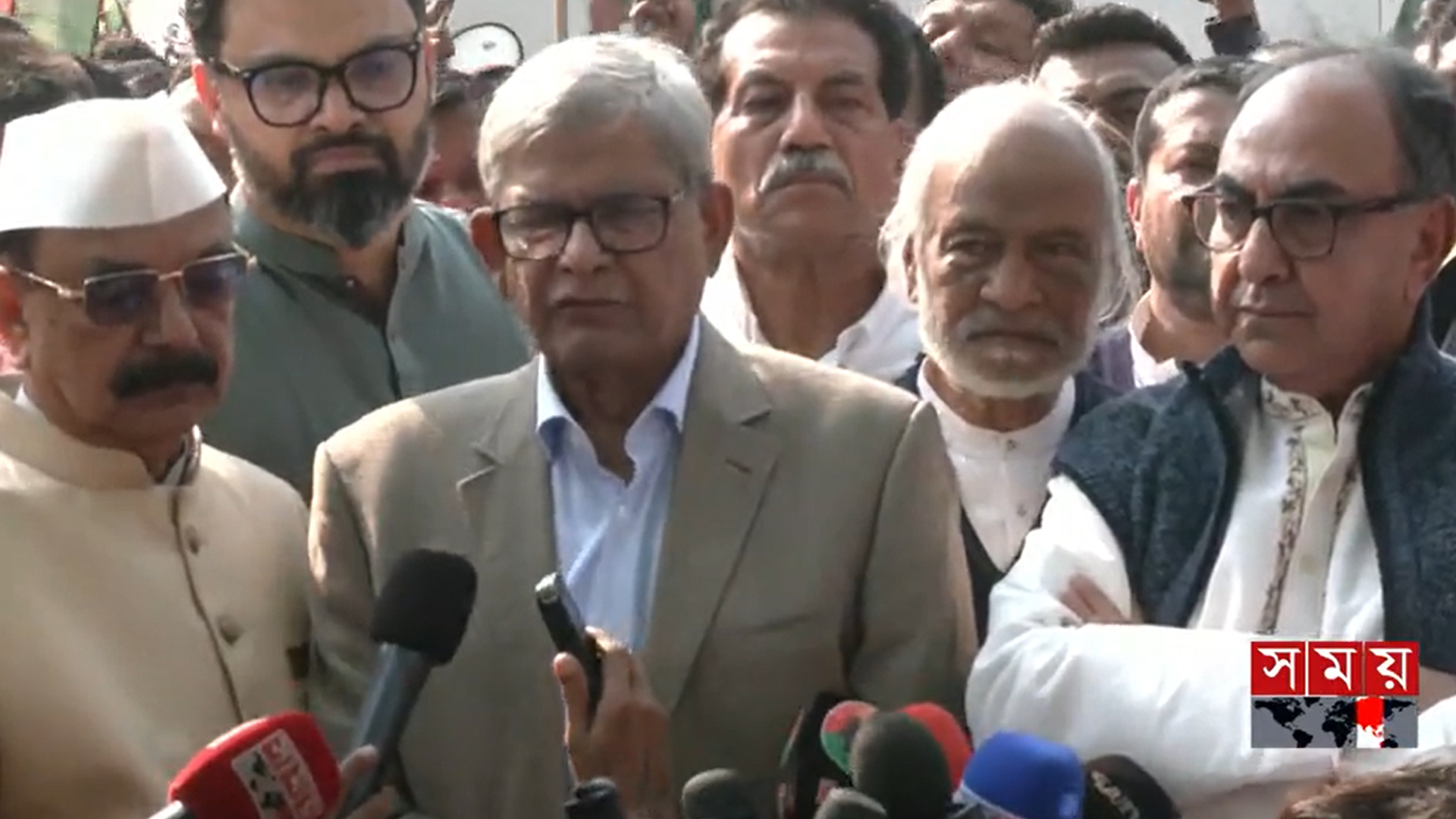 স্বাধীনতা বিরোধীদের চেষ্টা নস্যাৎ করে দেশের মানুষ গণতন্ত্র প্রতিষ্ঠা করবে: মির্জা ফখরুল