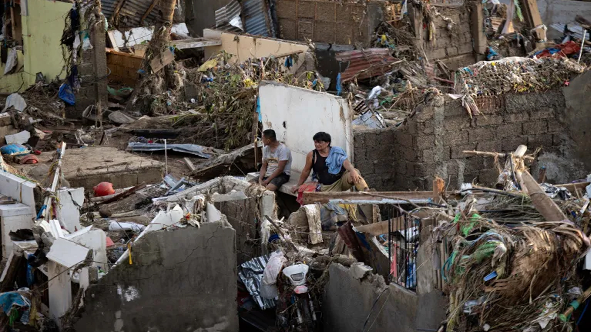 ফিলিপিন্সের দিকে এবার ধেয়ে যাচ্ছে টাইফুন ফাং-ওং