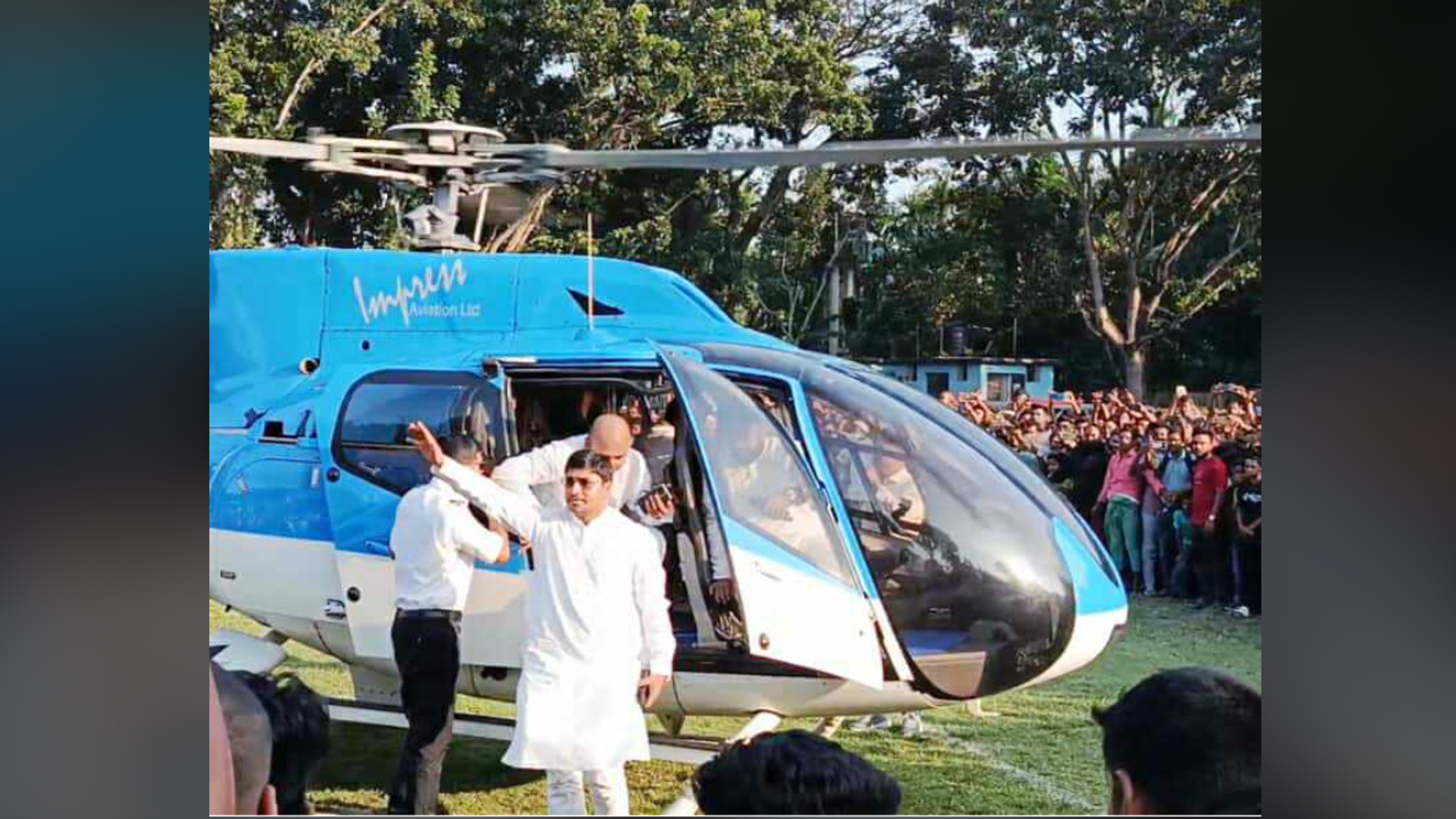 হেলিকপ্টারে চড়ে নির্বাচনী এলাকায় ‘মনোনয়নবঞ্চিত’ বিএনপি নেতা শুভ, করলেন গণসংযোগ