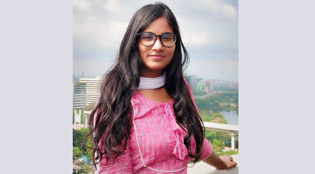 Ajoyib tombul qizlar