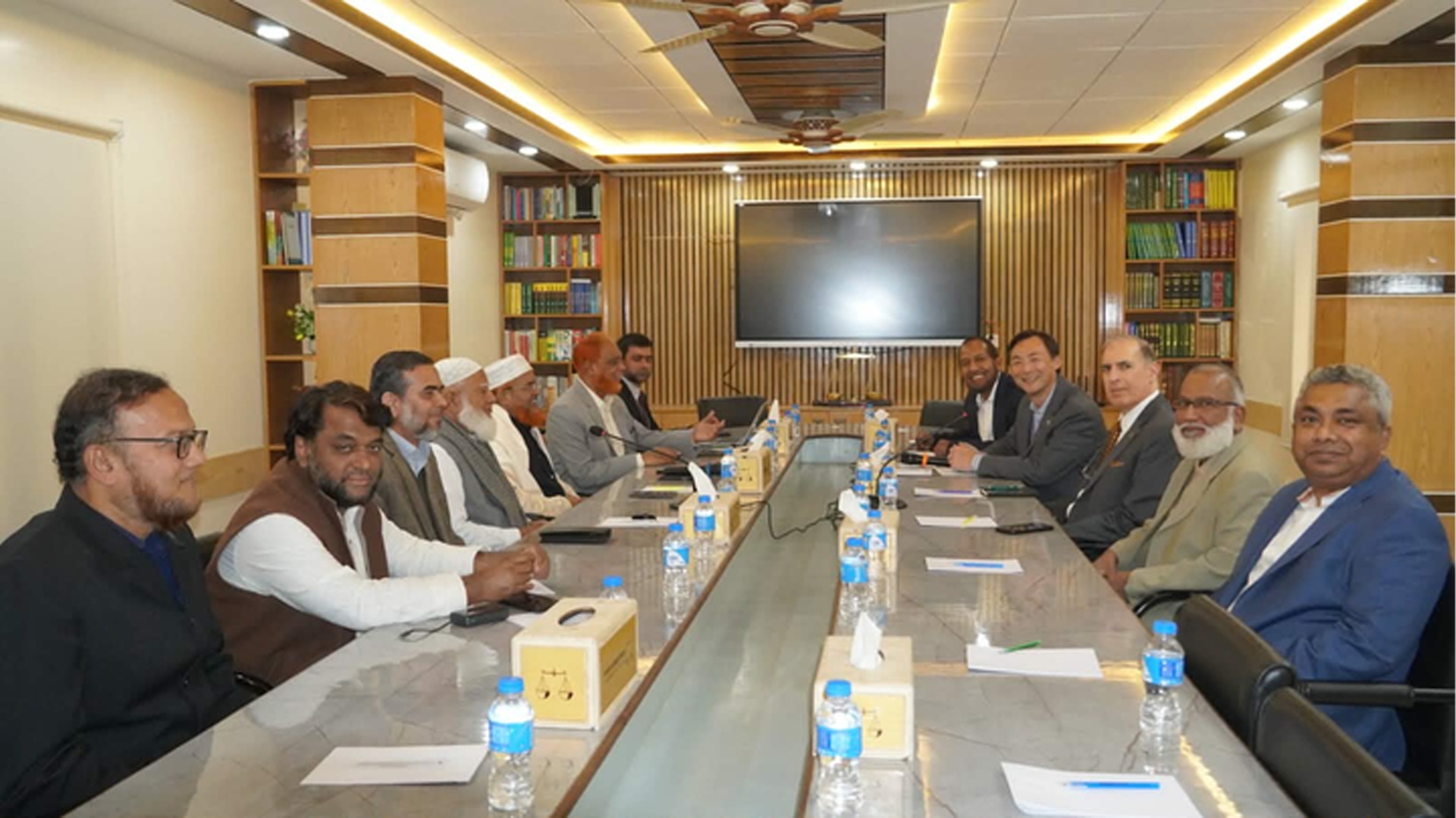 জামায়াতের আমিরের সঙ্গে সাবেক মার্কিন স্টেট সেক্রেটারি অ্যালবার্ট টি. গম্বিসের সাক্ষাৎ