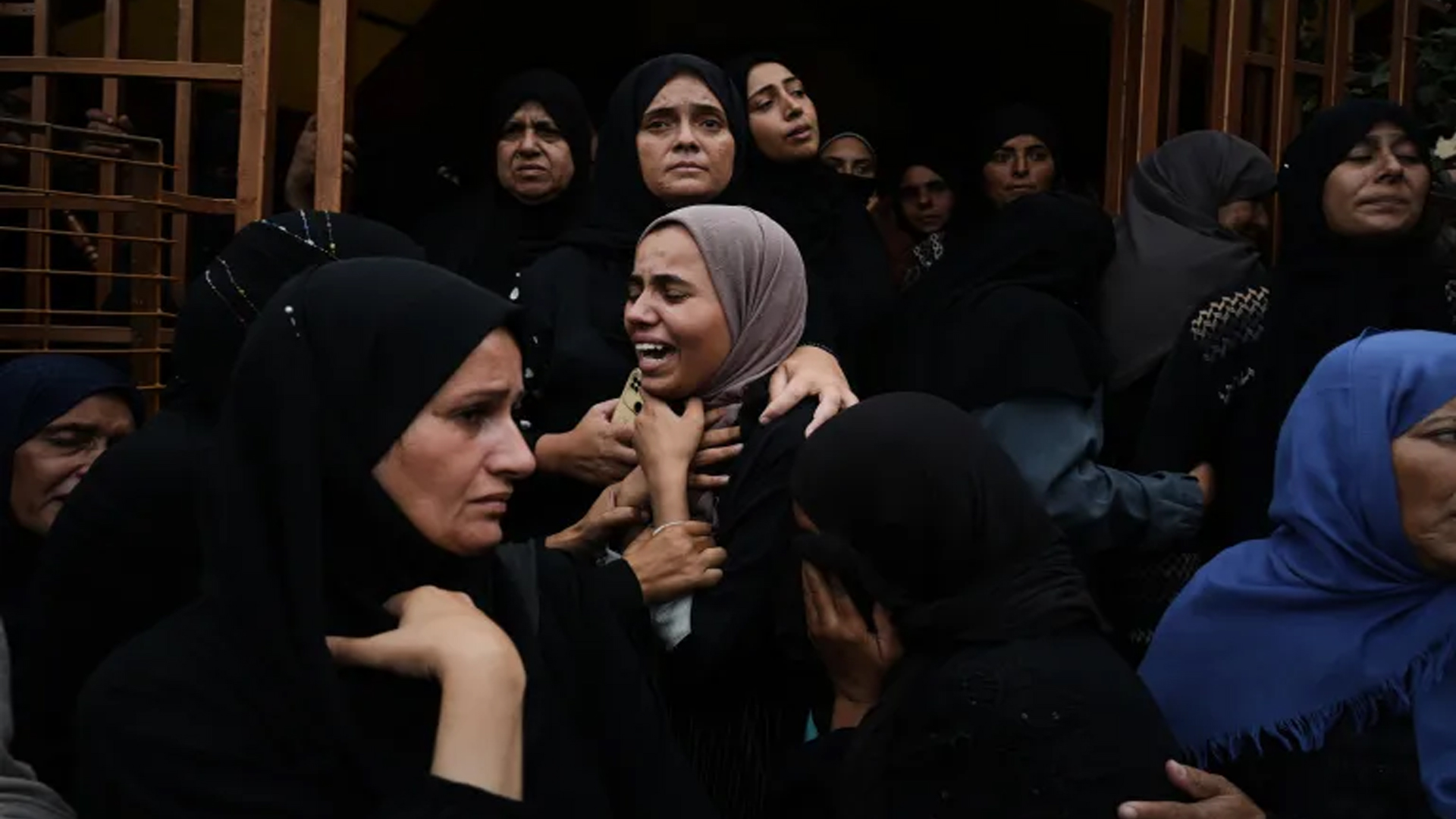 গাজায় ১০৪ ফিলিস্তিনি হত্যার পর ফের যুদ্ধবিরতি ‘মেনে চলার’ ঘোষণা ইসরাইলের