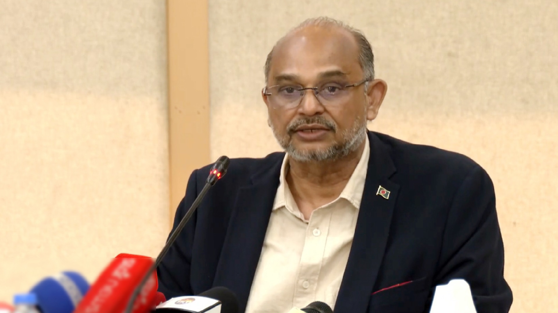 করের টাকার ব্যবহার বিষয়ে জনগণকে জানাতে হবে: প্রধানমন্ত্রীর অর্থ উপদেষ্টা