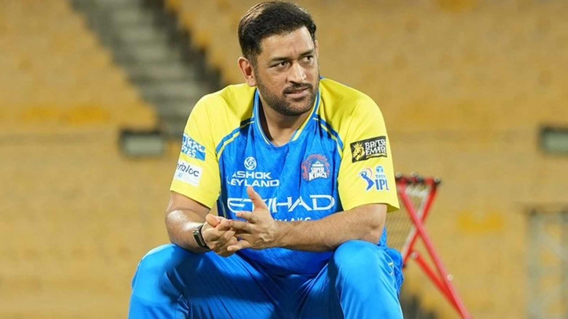 চেন্নাইয়ের হয়ে ধোনির মাঠে নামা আরও পেছাল