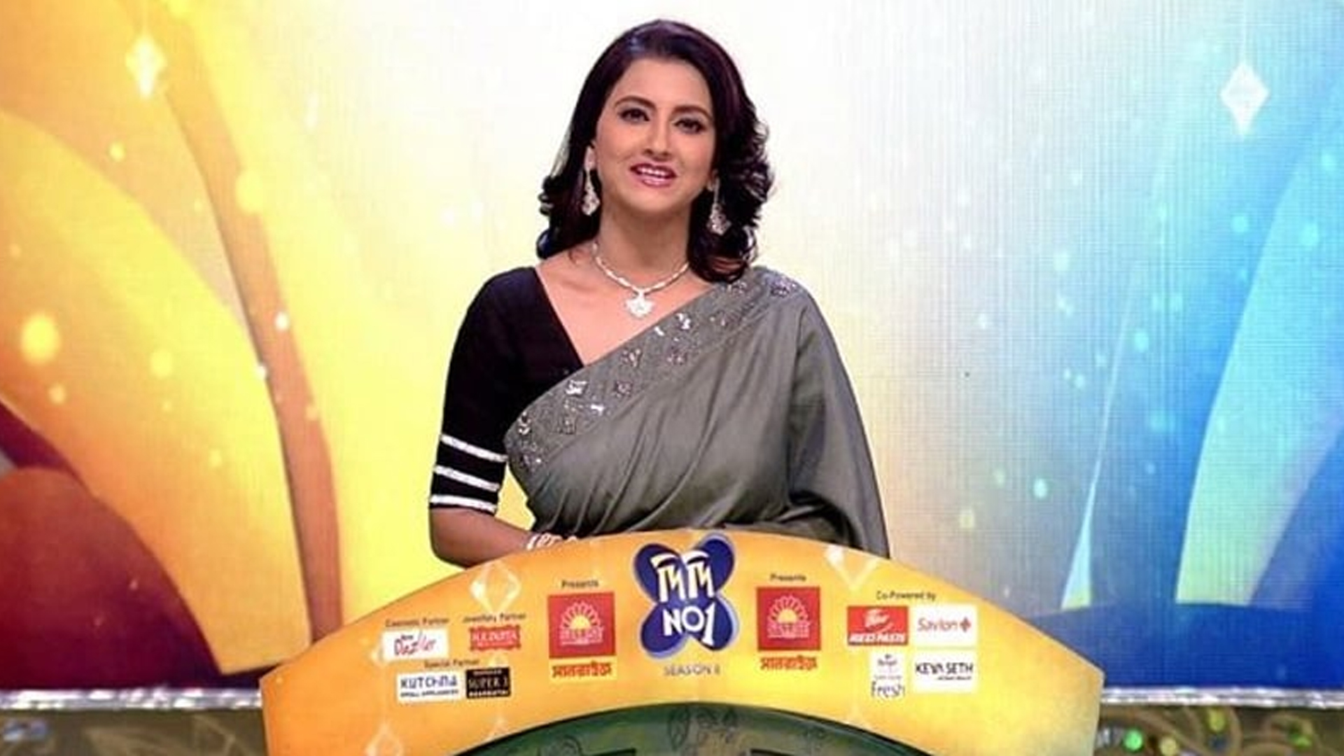 ‘দিদি নাম্বার ১’তে থাকছেন না রচনা, নতুন সঞ্চালক কে?