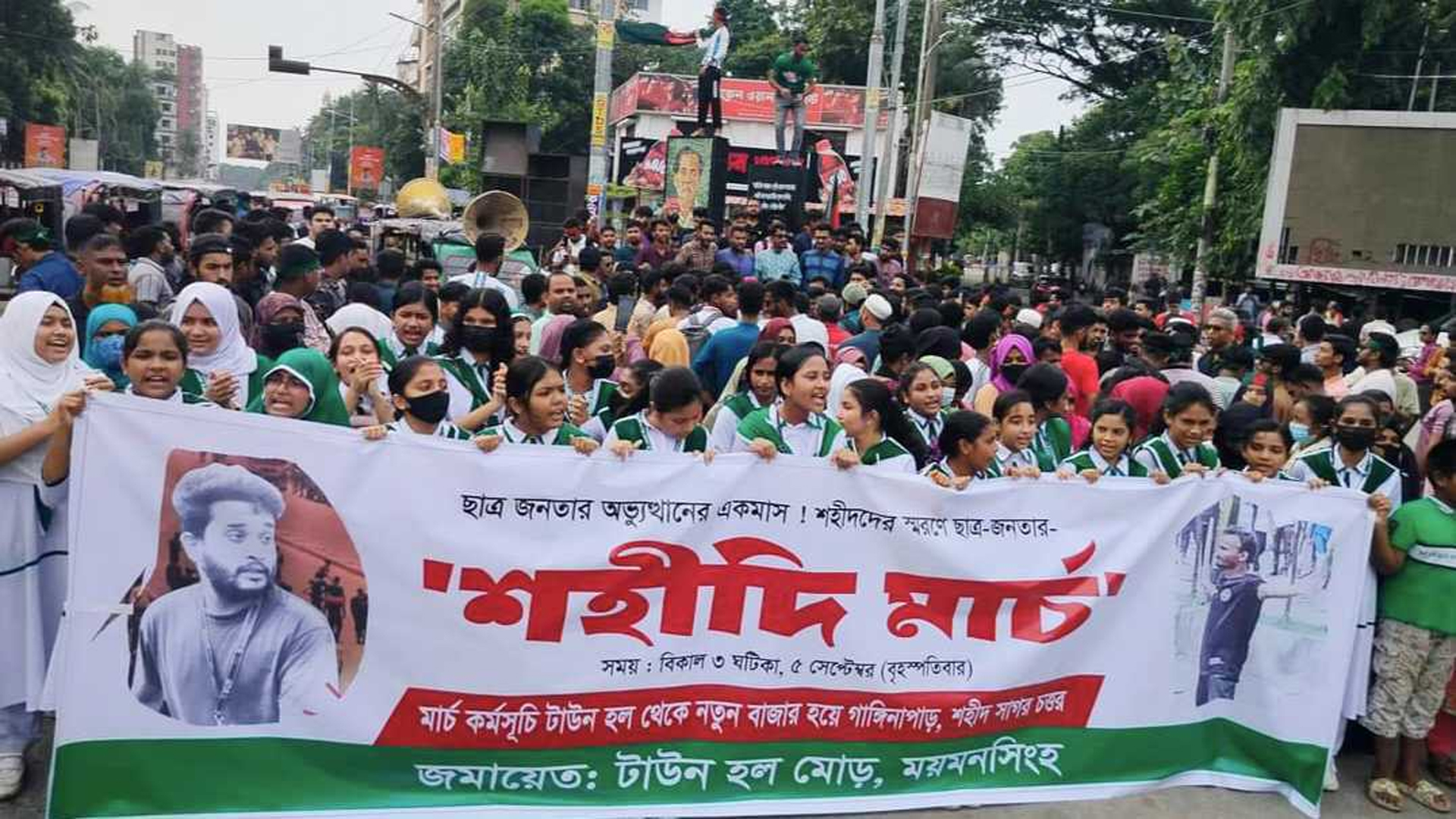 Porno videolarda katta yaralarni va mushuklarni tomosha qiling