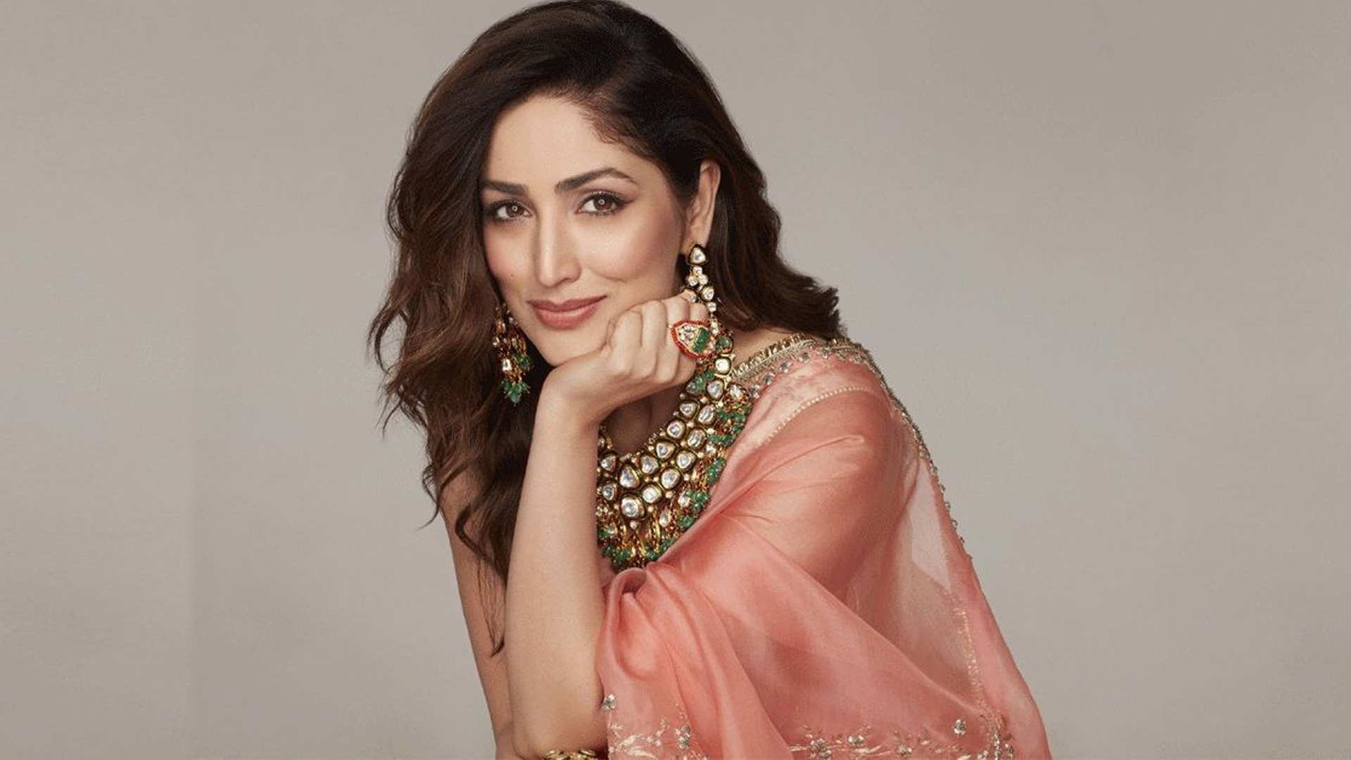 যে কারণে পবিত্র কোরআন পাঠ শিখেছিলেন ইয়ামি গৌতম