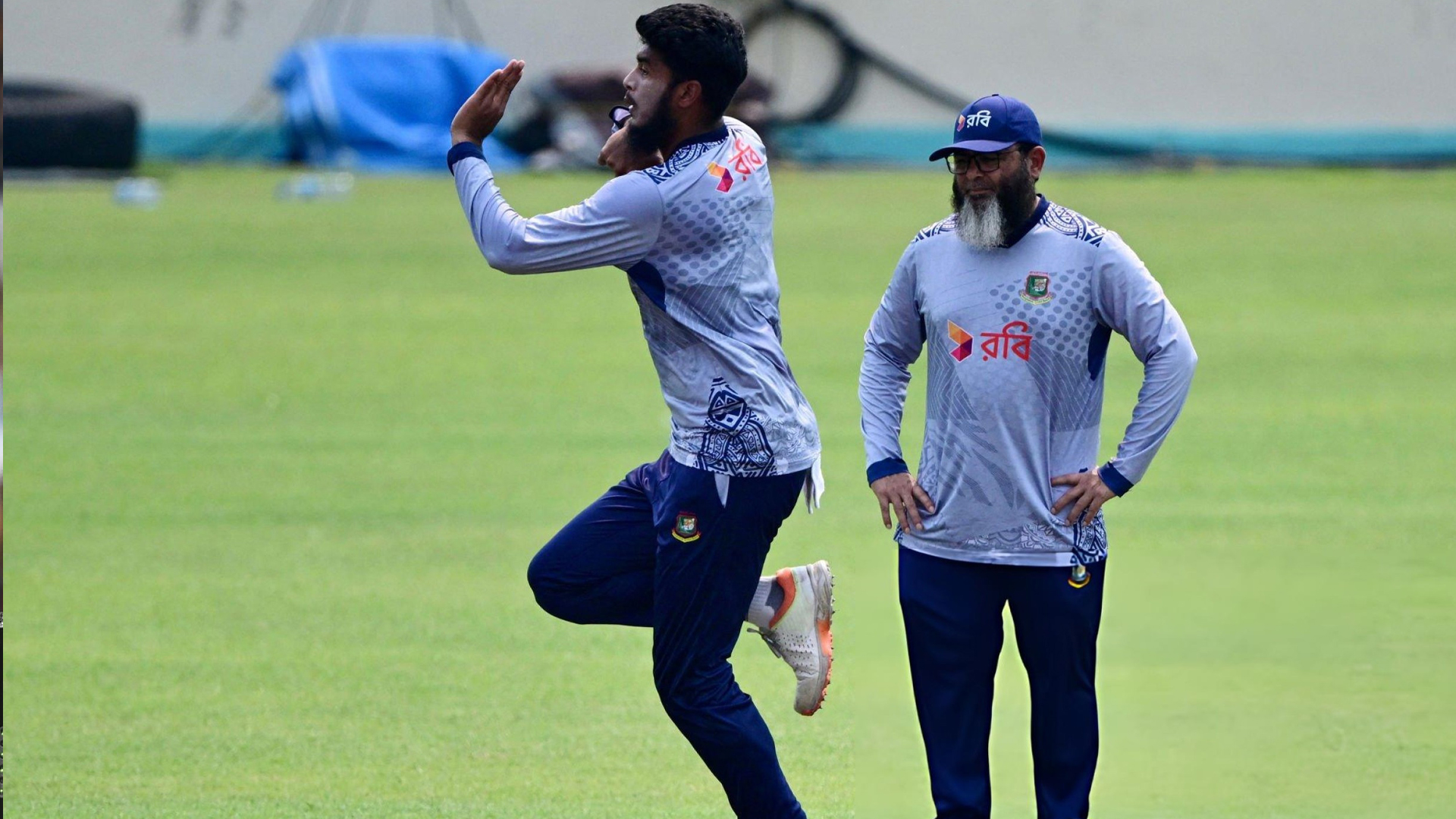 রিশাদকে অপ্রতিরোধ্য করে তুলতে এবার ফ্লিপার-স্লাইডারের দীক্ষা দিচ্ছেন মুশতাক