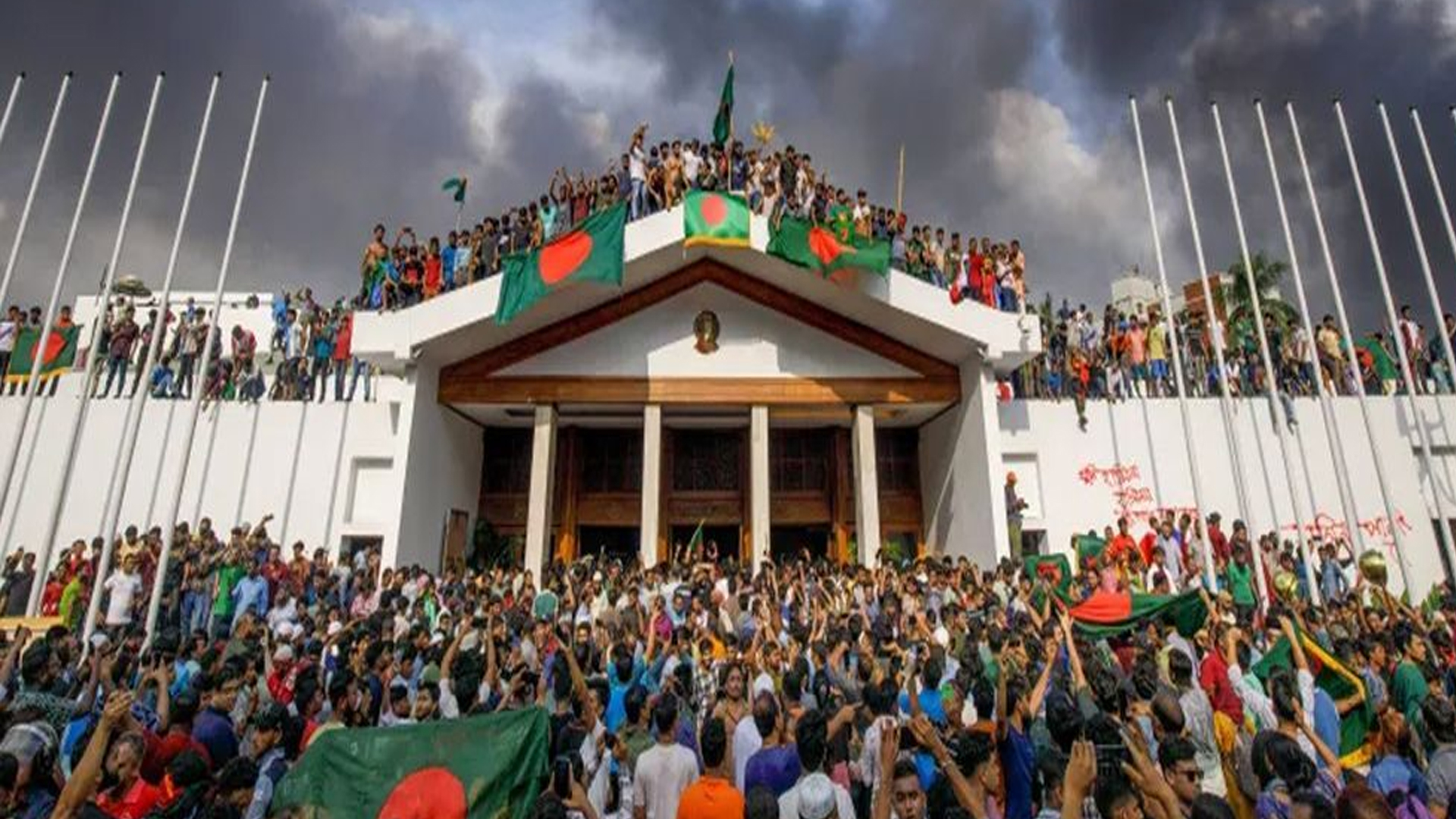 জুলাই যোদ্ধাদের দায়মুক্তি ও আইনি সুরক্ষা দিয়ে অধ্যাদেশ জারি