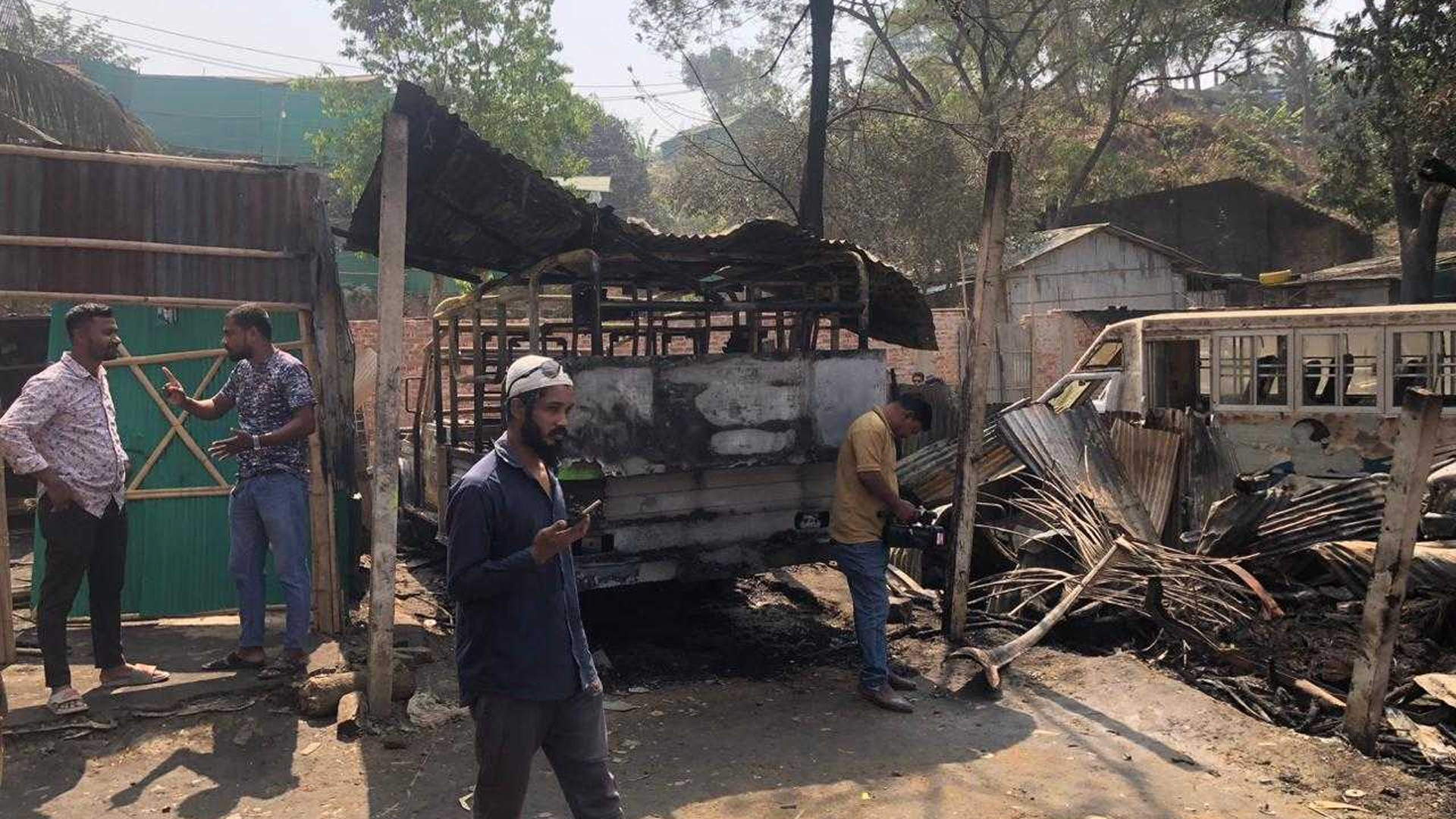 কক্সবাজারে গ্যাস পাম্পে আগুন: আহত ও ক্ষতিগ্রস্তদের খবর নিলেন প্রধানমন্ত্রী