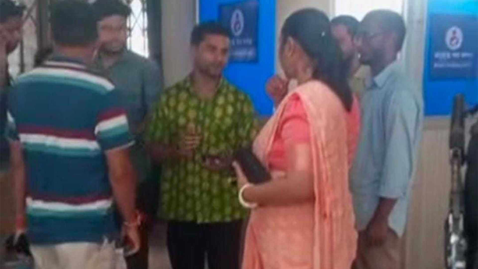 সিলেটে ট্রেনযাত্রায় এনআইডি বাধ্যতামূলক, প্রথম দিনেই ধরা টিকিটবিহীন যাত্রী