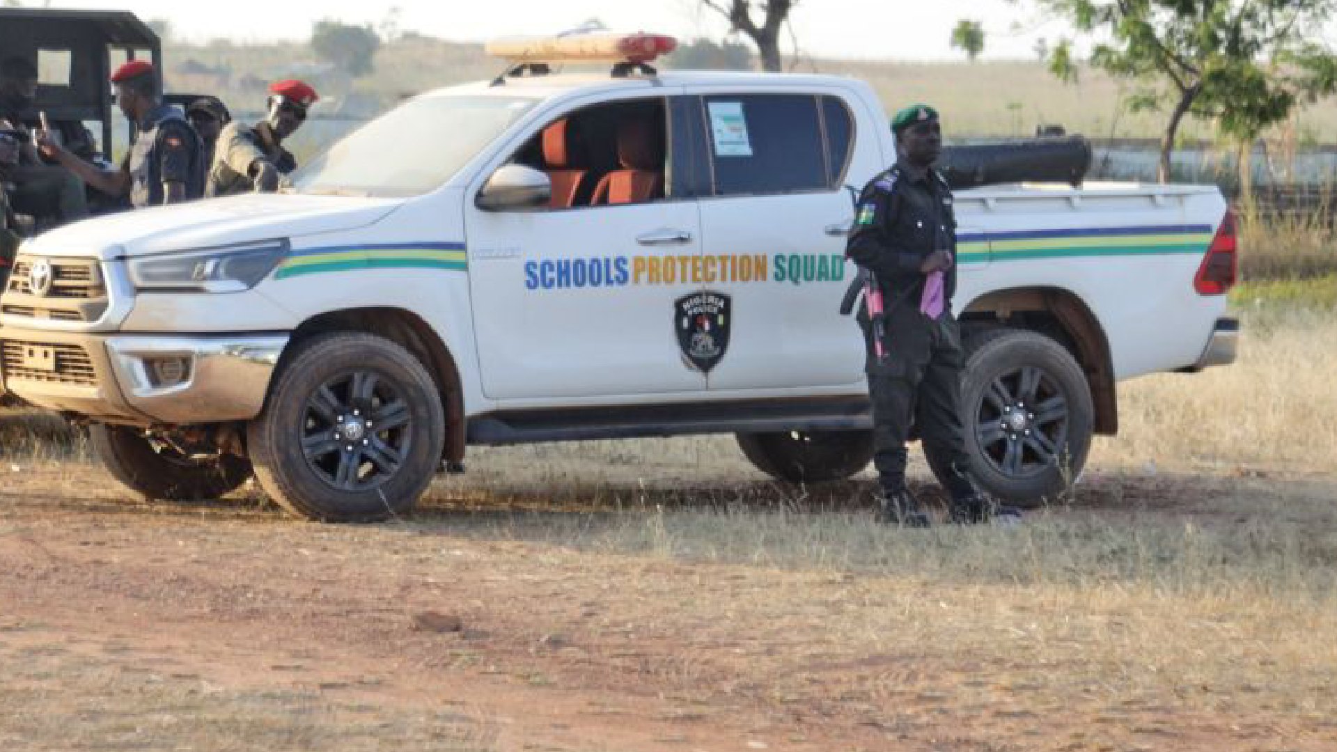 নাইজেরিয়ায় দুই শতাধিক স্কুলশিক্ষার্থীকে অপহরণ করলো বন্দুকধারীরা