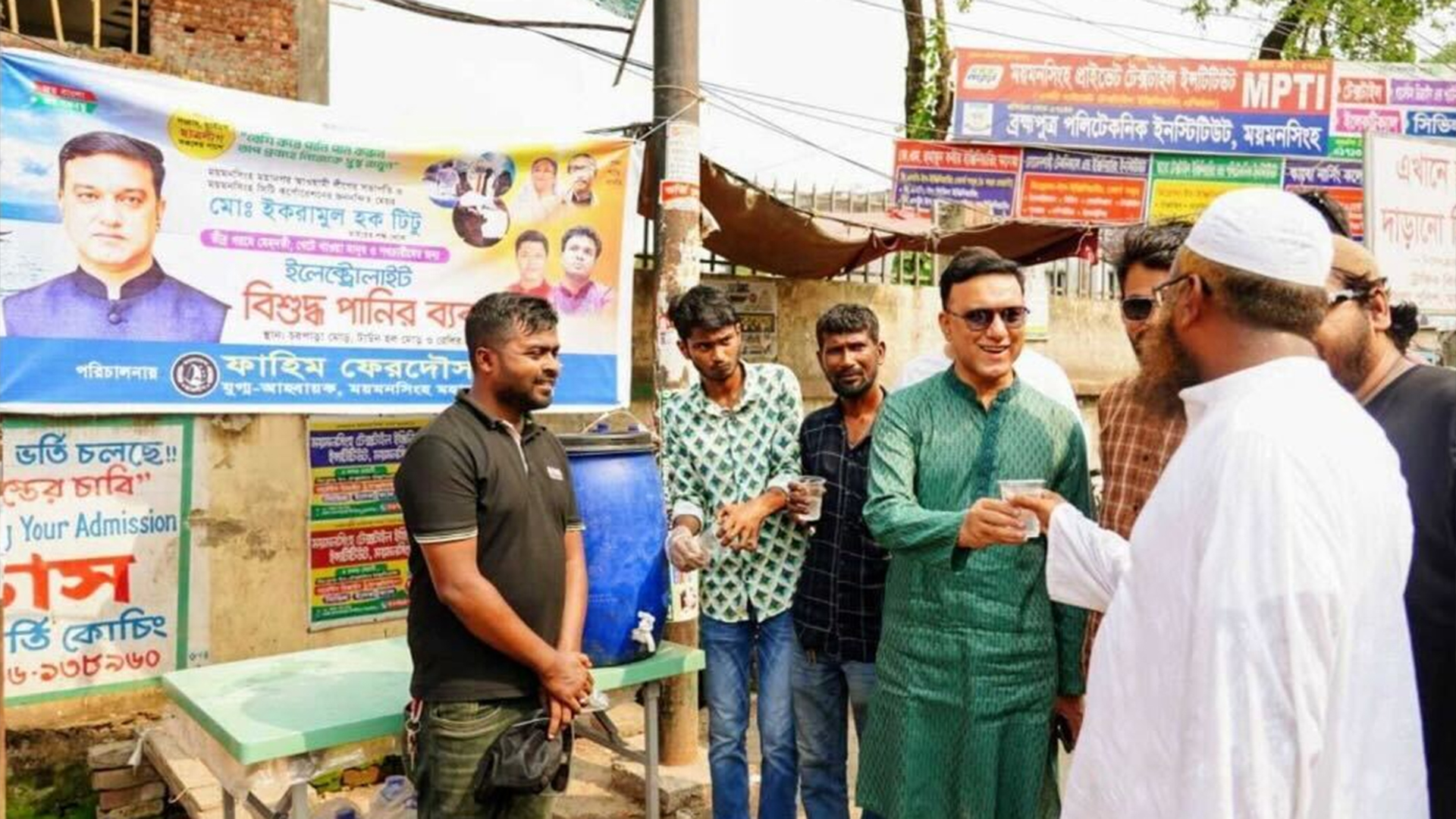 Katta eshaklarga qarab