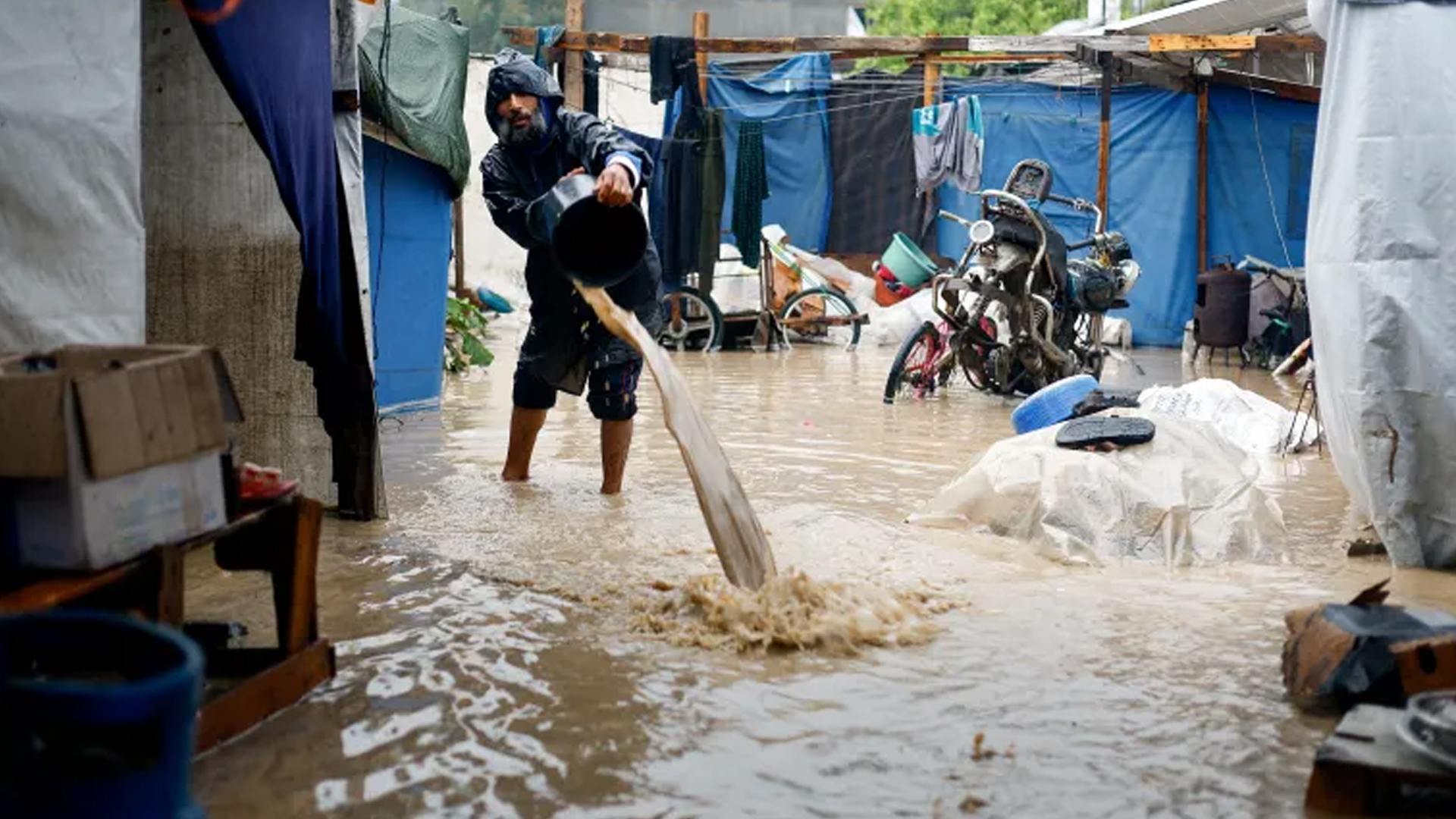 ঝড় ‘বায়রন’: গাজায় তিন শিশুসহ নিহত ১৪