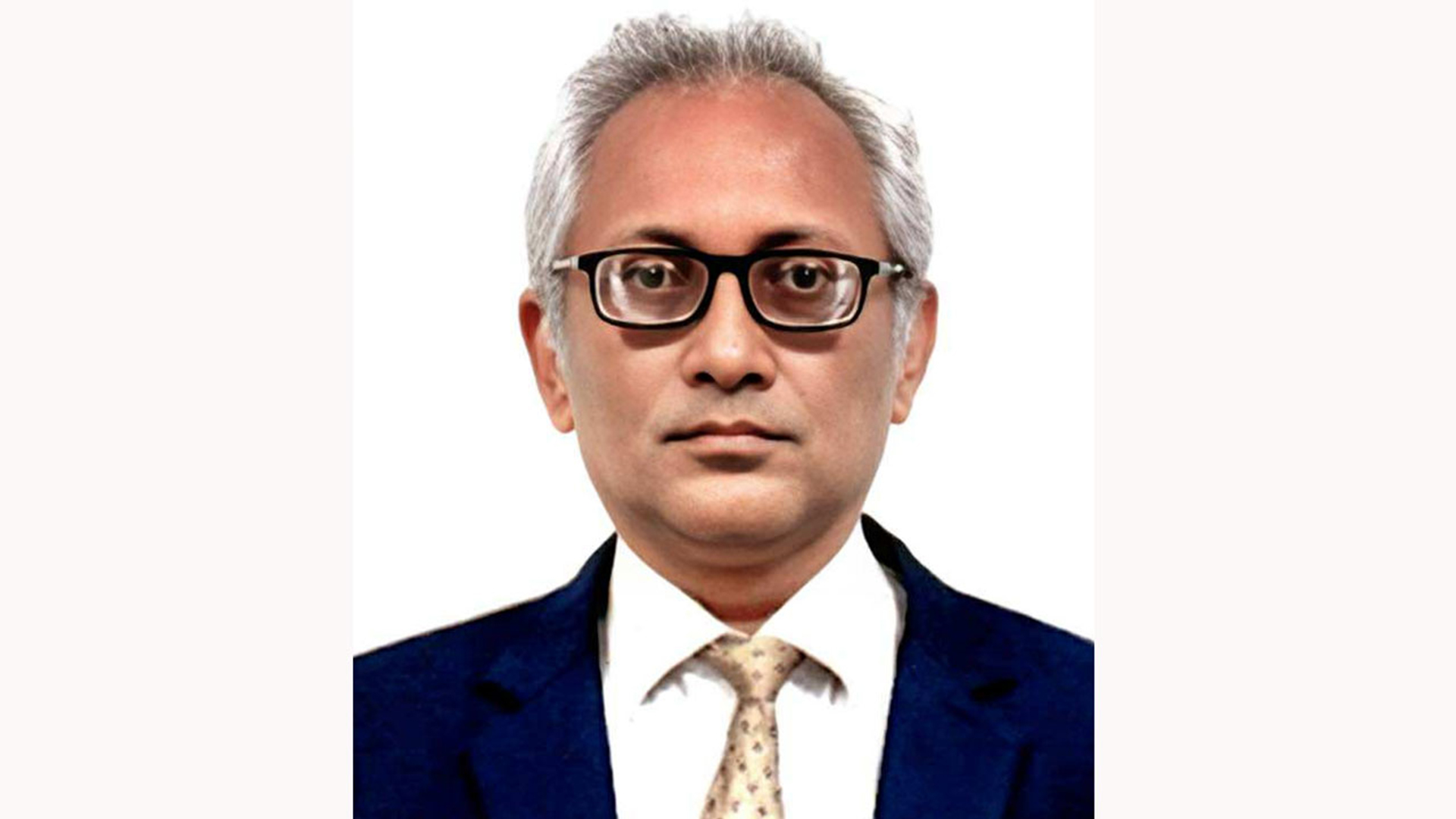 দুদকের সচিব পদে খালেদ রহীমের যোগদান