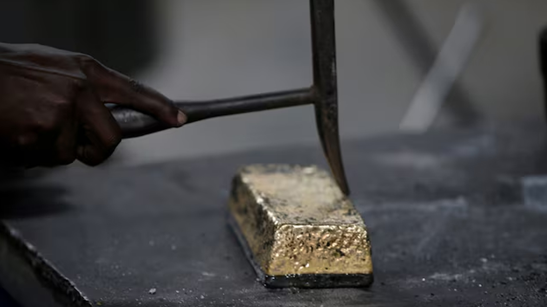 বছর শেষে স্বর্ণের দাম হবে ৫৪০০ ডলার: গোল্ডম্যান স্যাকস