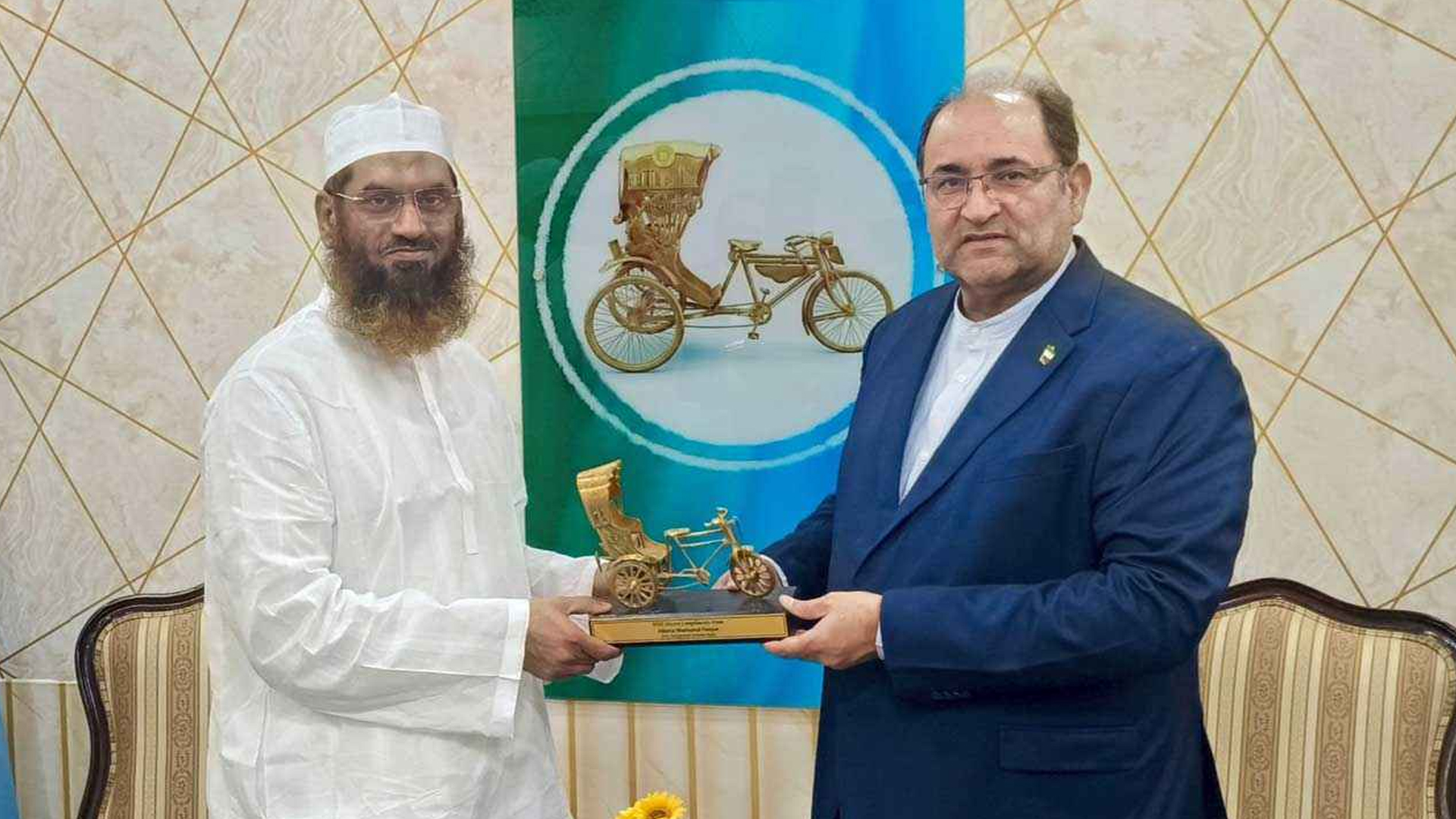 হরমুজ নিয়ে বাংলাদেশকে ইতিবাচক বার্তা দেয়ার আশ্বাস ইরানি রাষ্ট্রদূতের