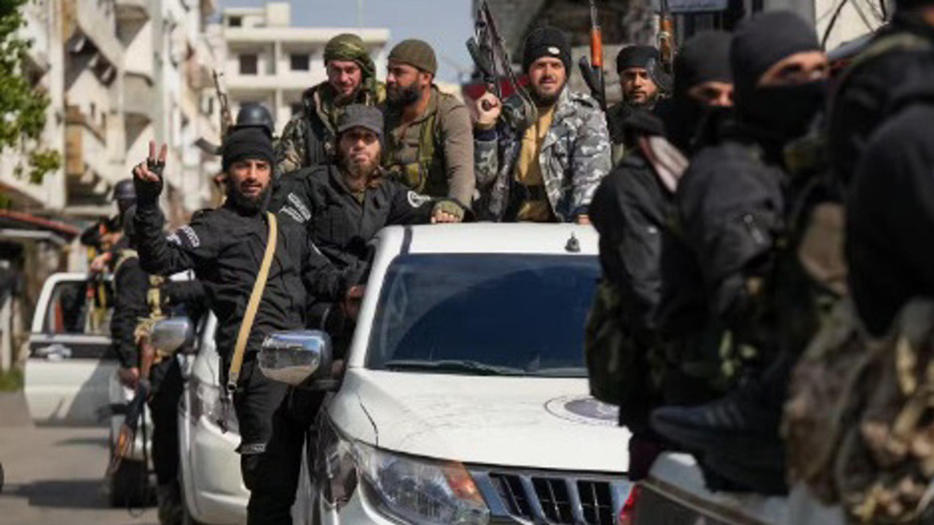 হত্যাযজ্ঞ ও সহিংসতায় অভিযুক্ত এইচটিএসকে সন্ত্রাসী তালিকা থেকে বাদ দিলো যুক্তরাজ্য