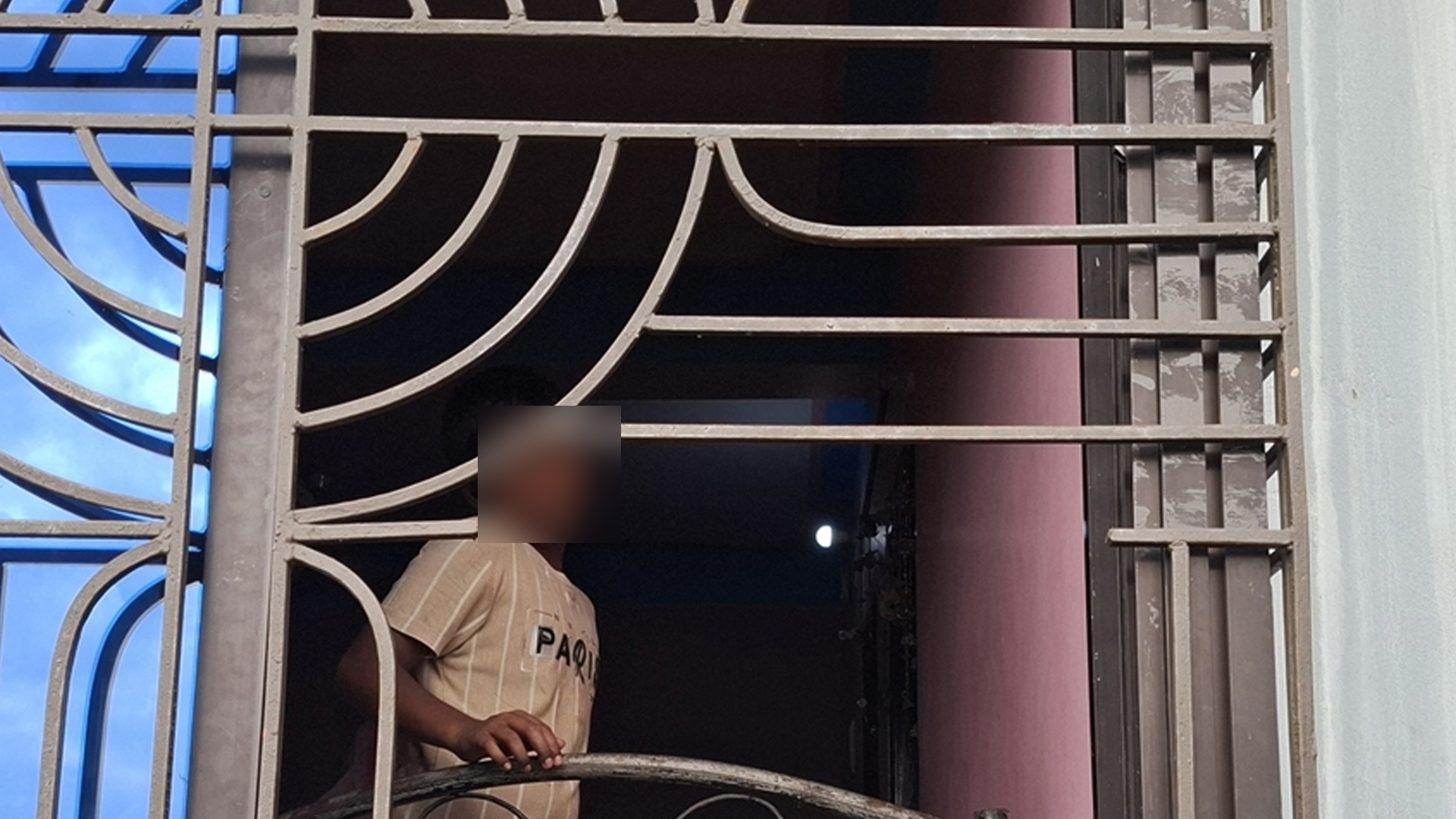 গজারিয়ায় সাবেক সেনাসদস্যের বাড়িতে দুর্ধর্ষ ডাকাতি