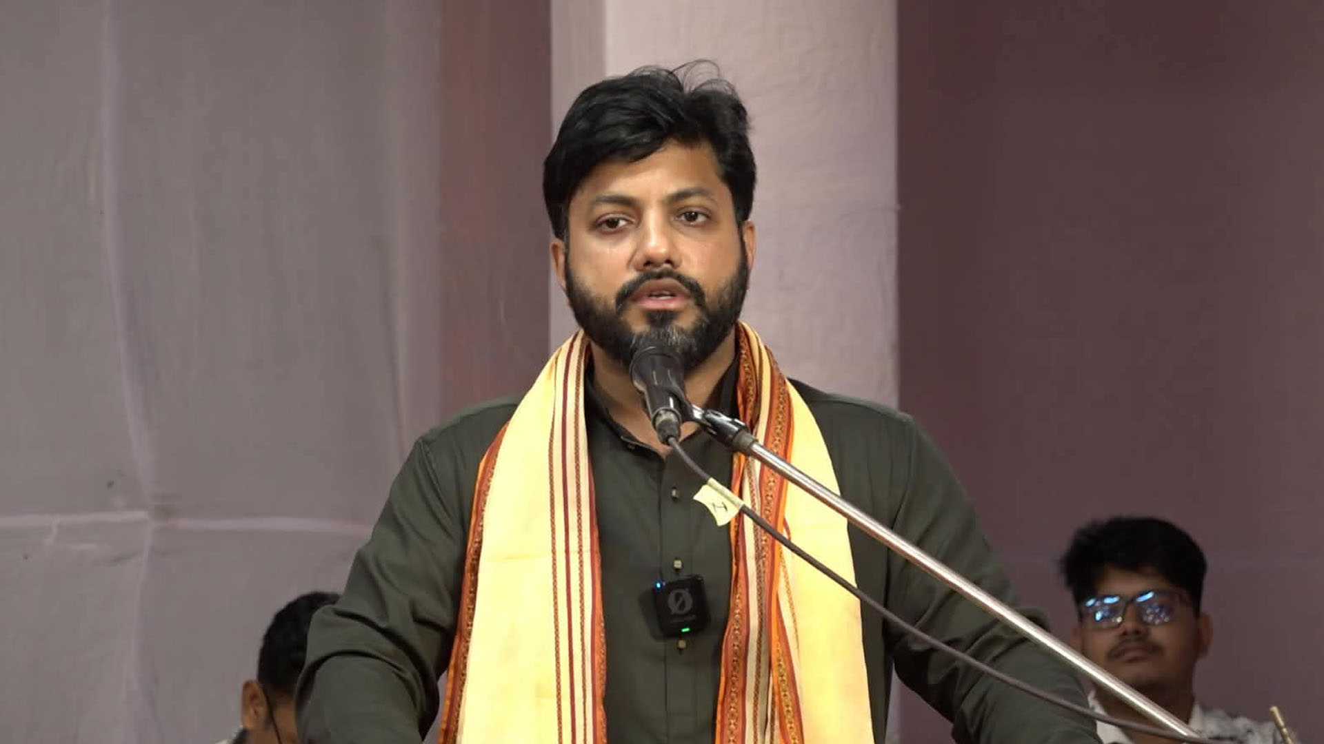 দখলদারদের বিরুদ্ধে কঠোর হুঁশিয়ারি, সাম্য ও অধিকার নিশ্চিতের প্রতিশ্রুতি— ইশরাক হোসেন