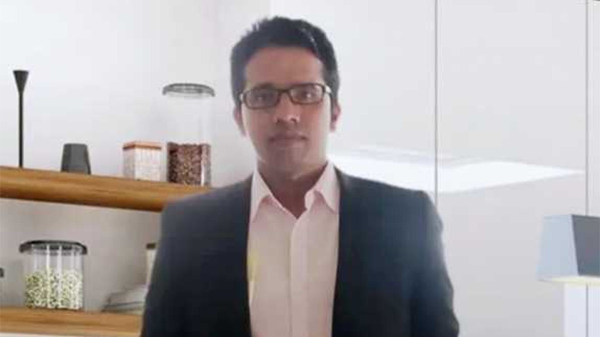 বিয়ের আশ্বাসে ধর্ষণের অভিযোগে স্কুলশিক্ষক গ্রেফতার