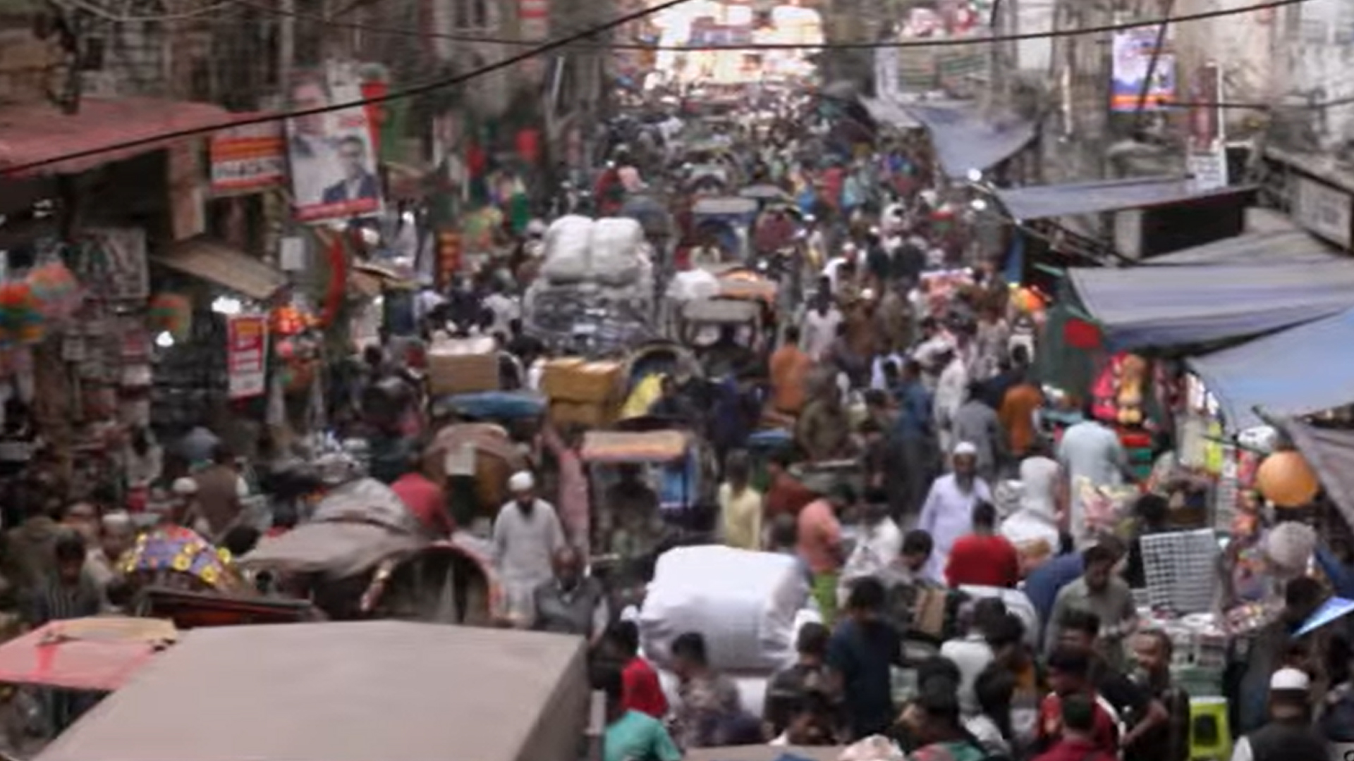 ঢাকা-৬: প্রতিশ্রুতির বাস্তবায়ন চান পুরান ঢাকার বাসিন্দারা - Bangla24.Top