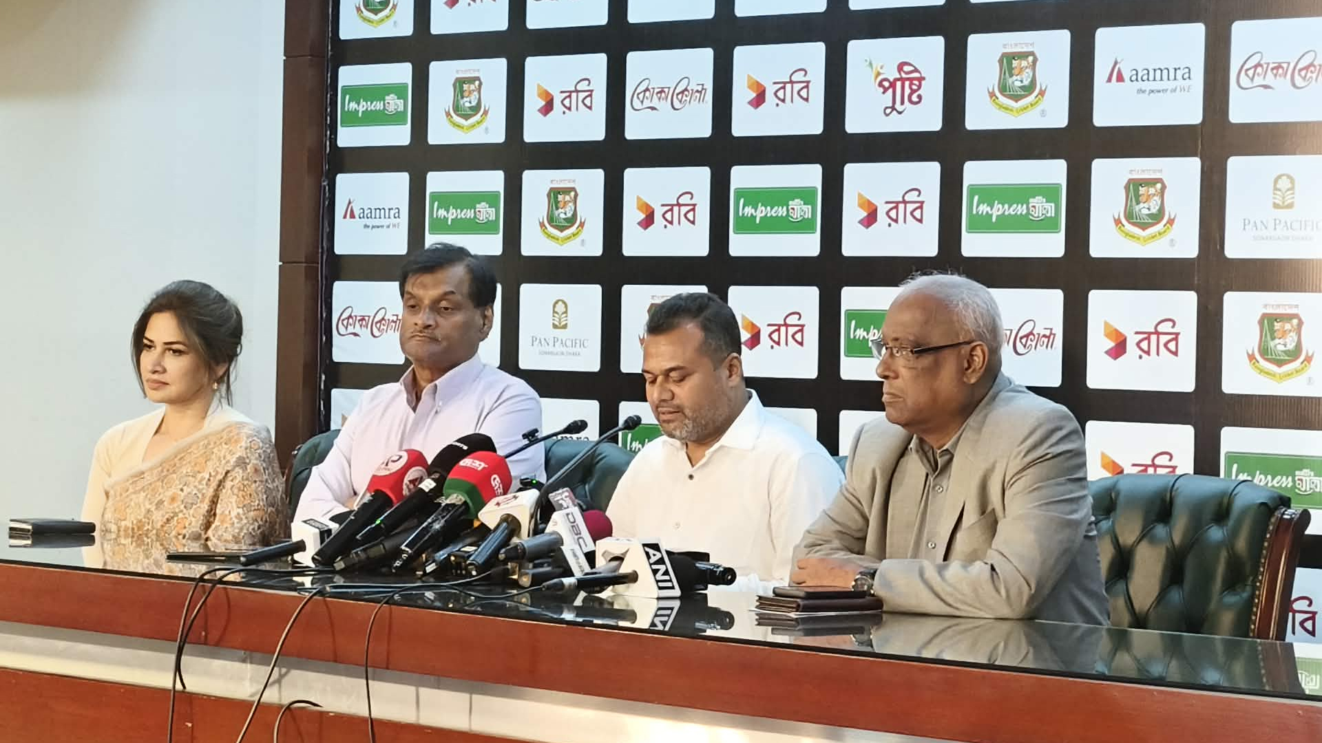 বিসিবিতে পদত্যাগের হিড়িক, কী বলছেন কর্তারা?