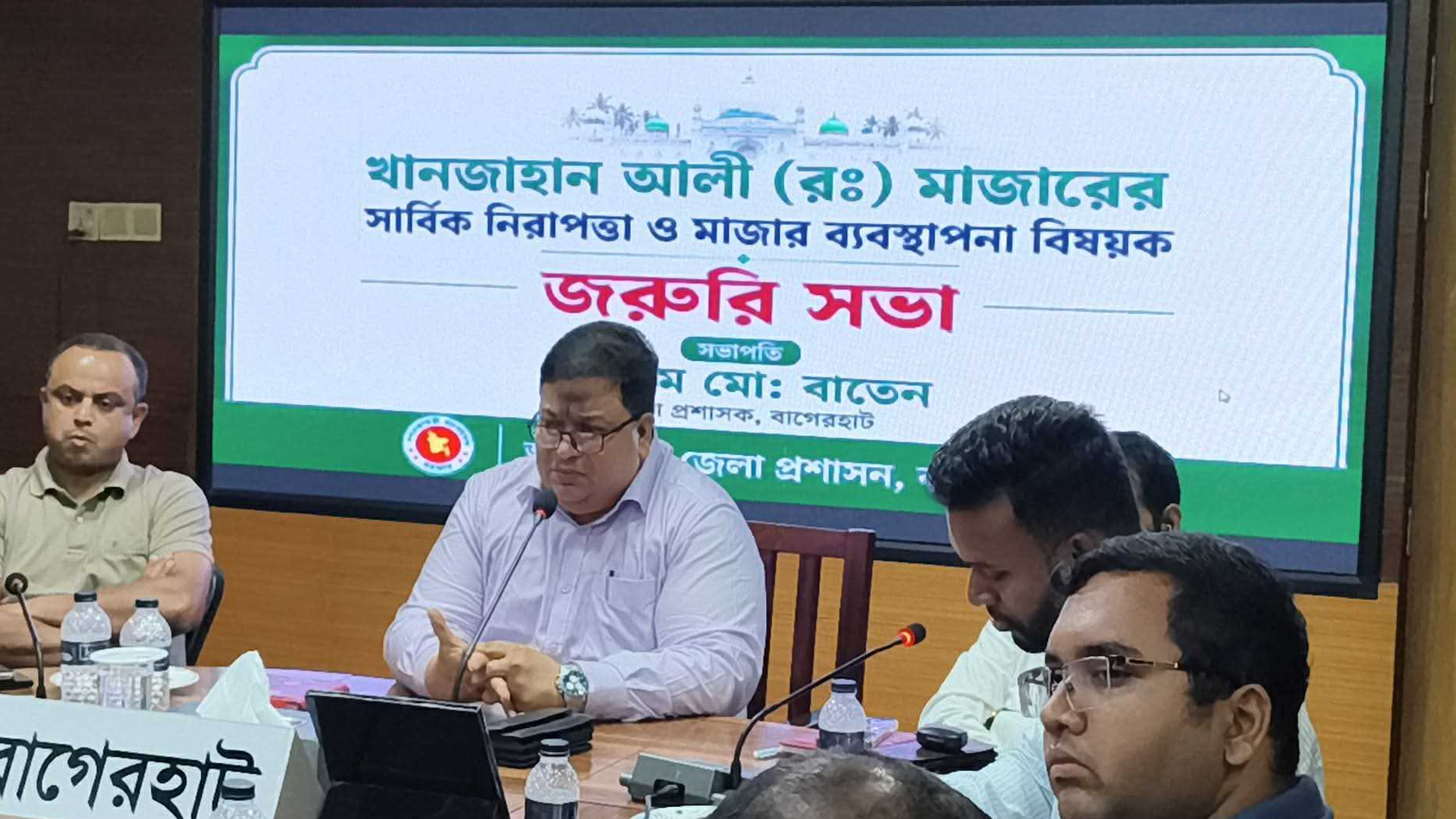 খানজাহান আলী মাজারের দীঘির কুমির সরানোর সিদ্ধান্ত