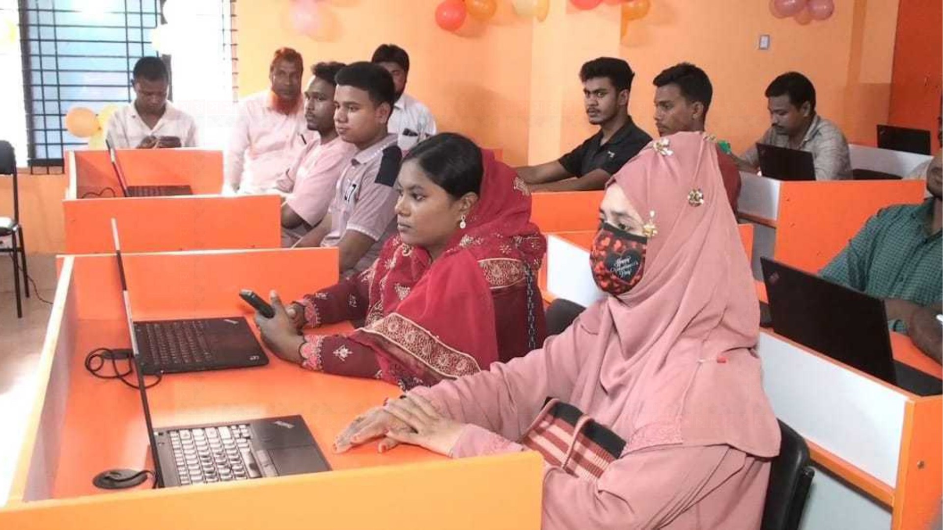 লালমনিরহাটে যুবক-যুবতীদের জন্য ফ্রি কম্পিউটার ও ফ্রিল্যান্সিং প্রশিক্ষণ